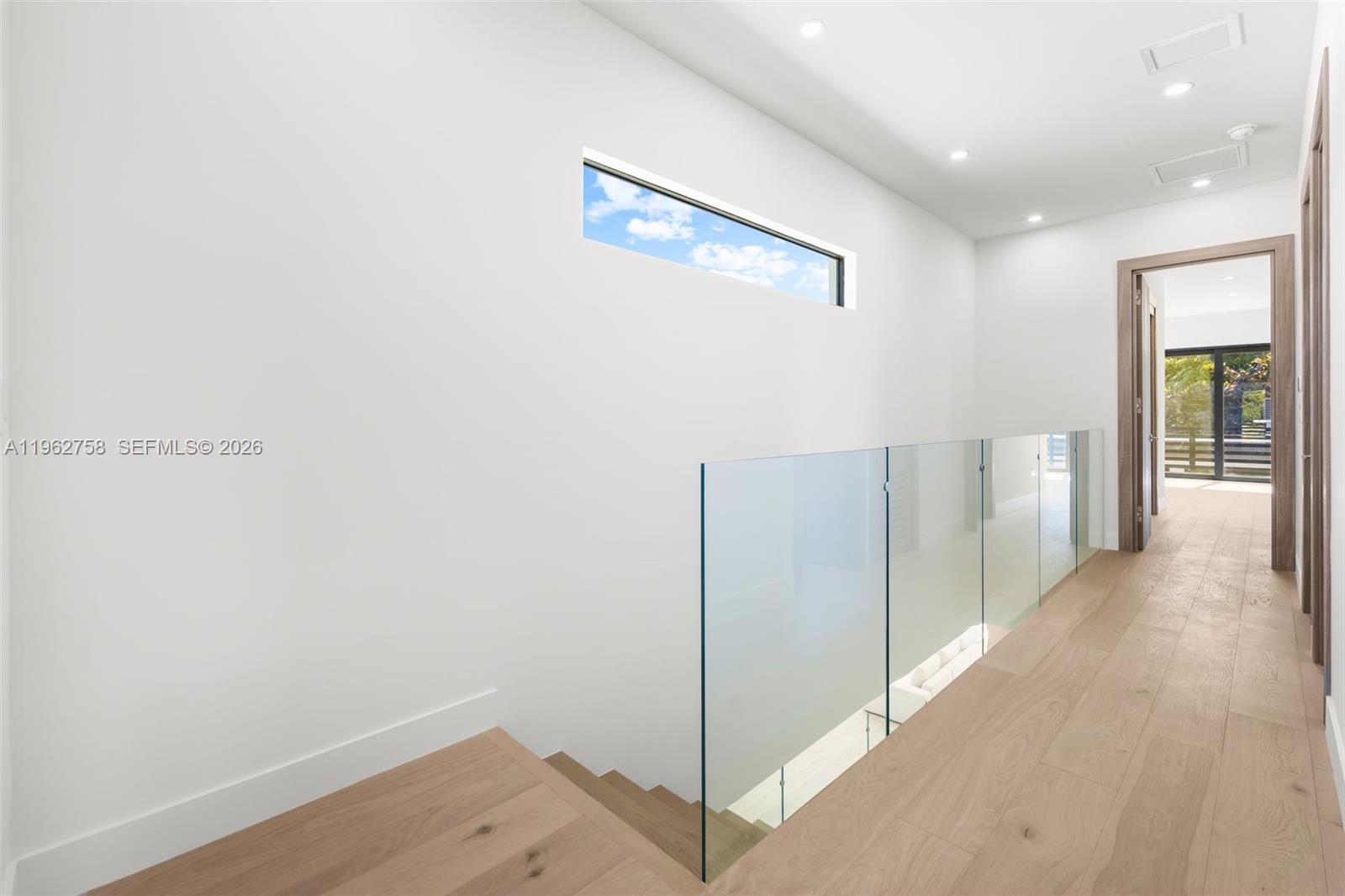 290 NW 48th St Miami, FL 33127