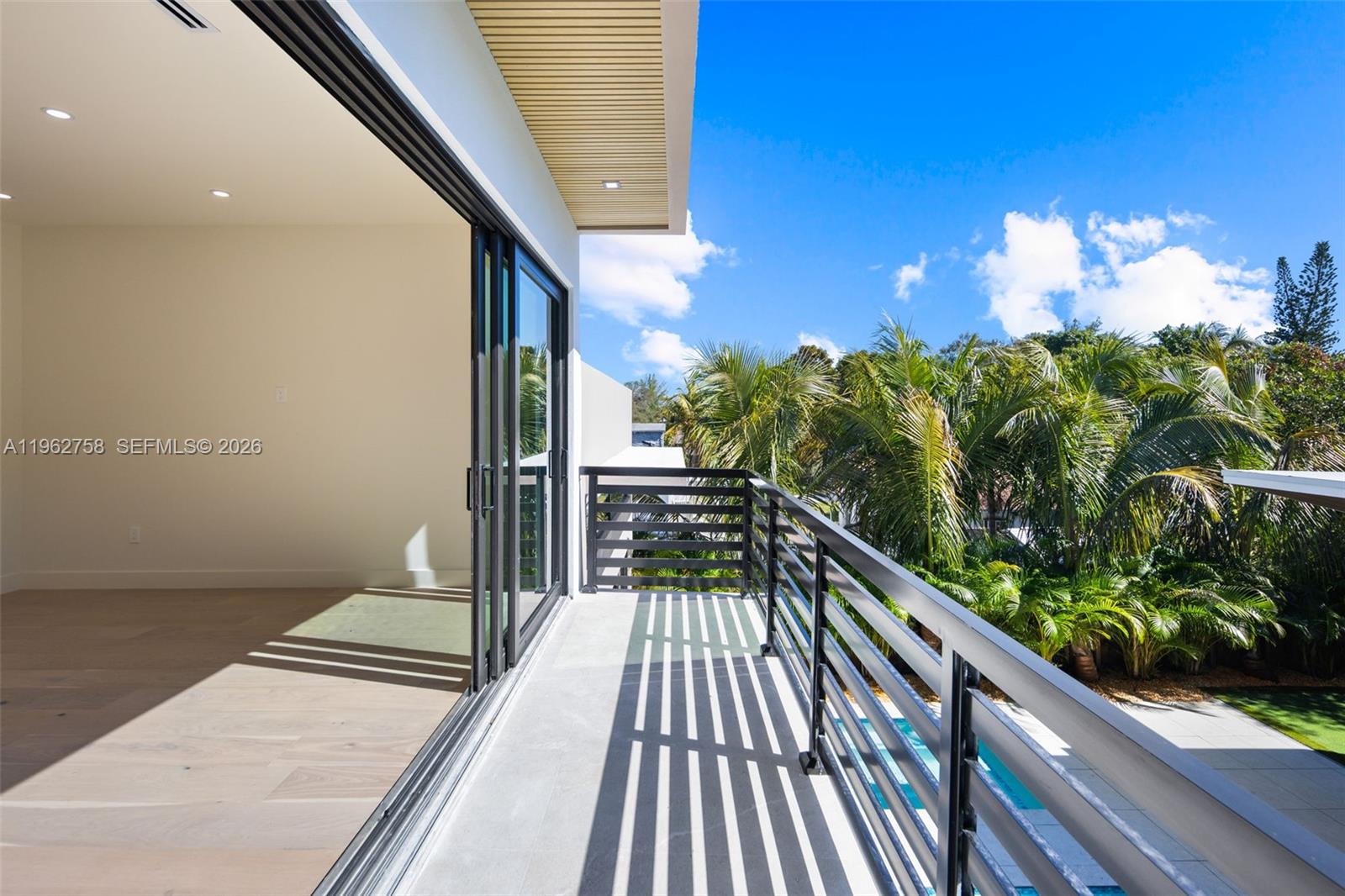 290 NW 48th St Miami, FL 33127