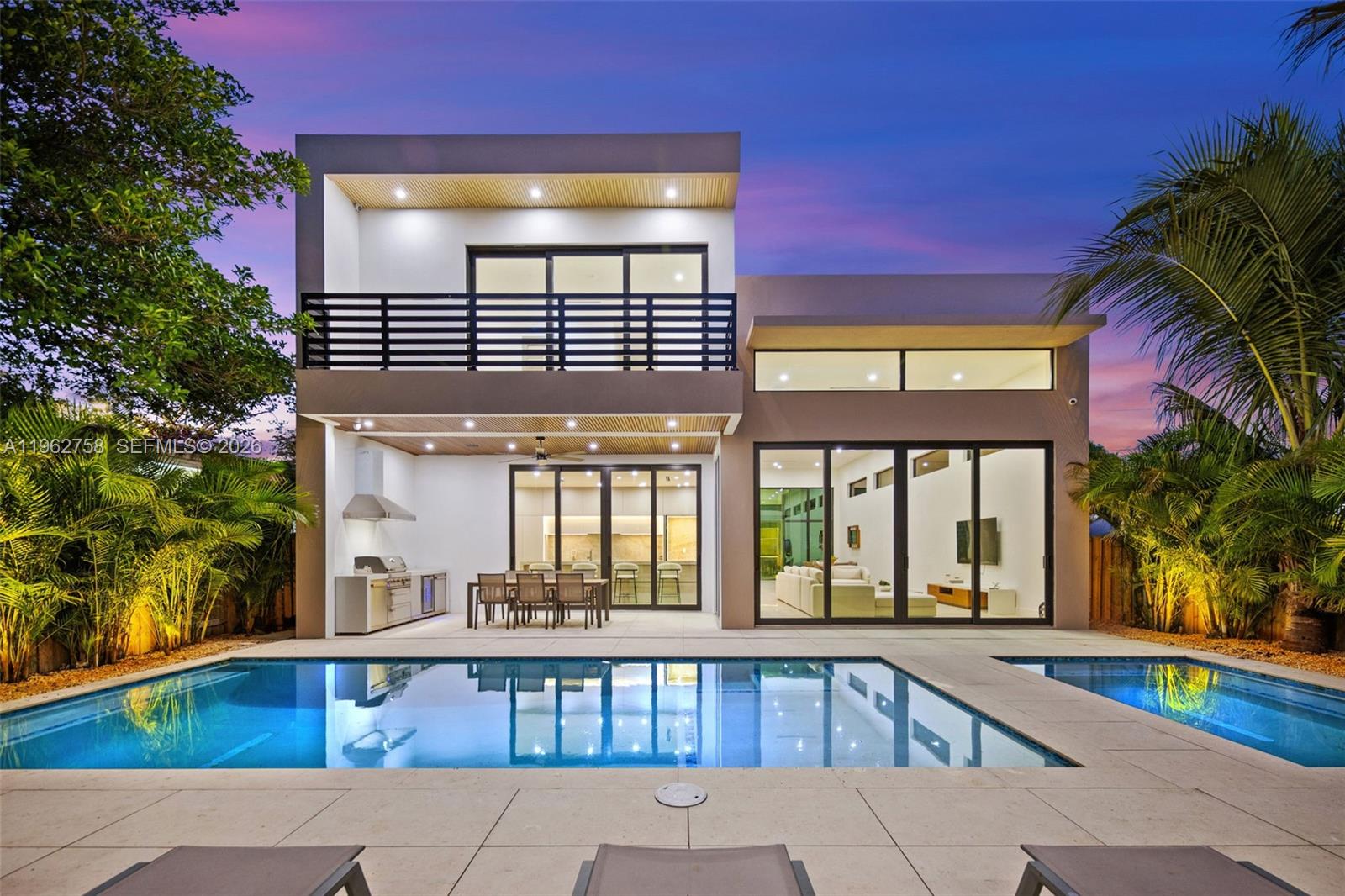 290 NW 48th St Miami, FL 33127