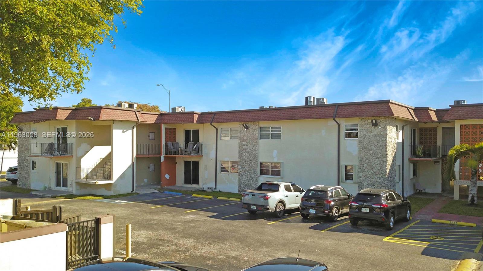 1275 W 35th St #45B Hialeah, FL 33012