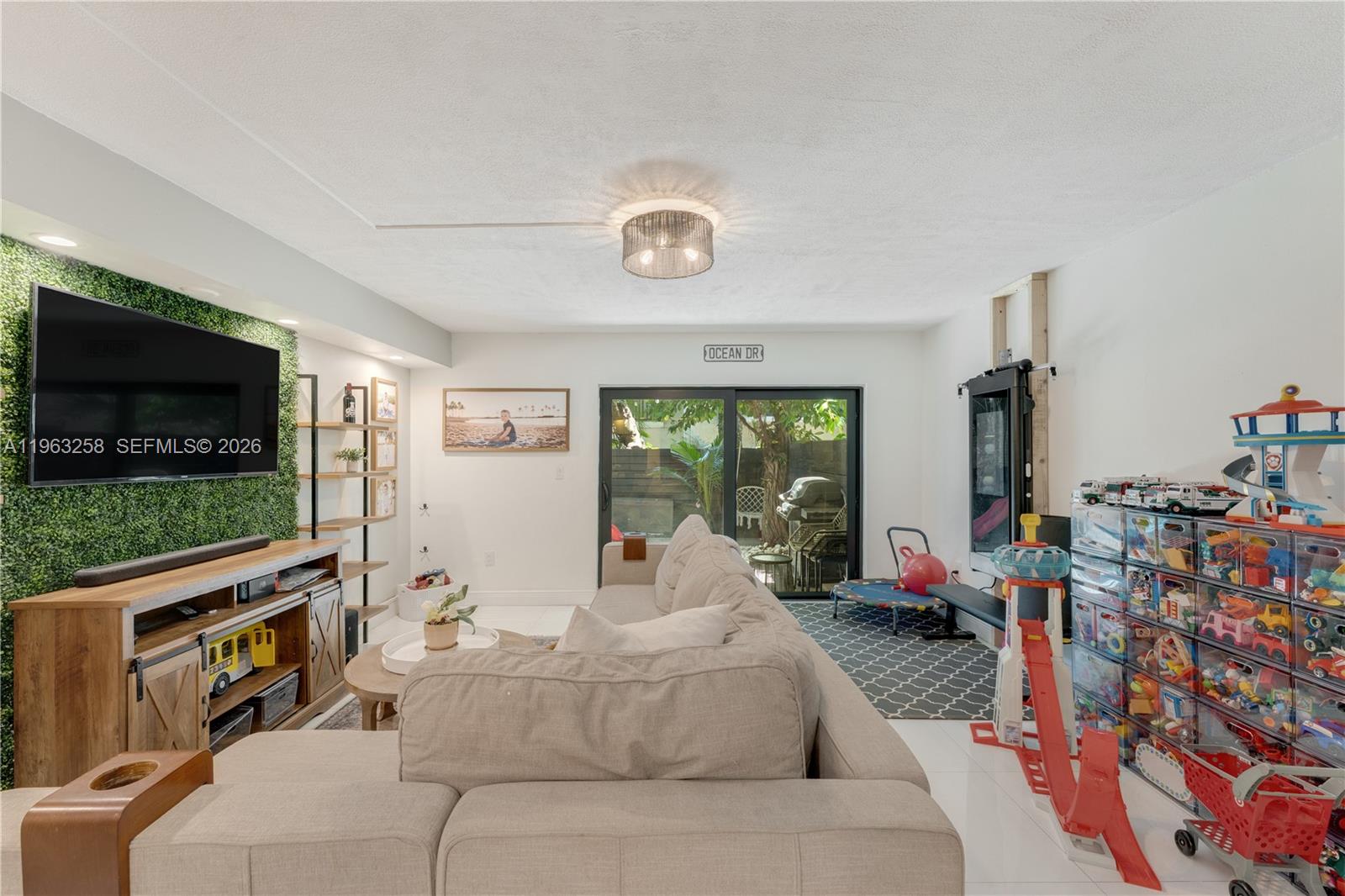 3214 W Trade Ave #III-5 Miami, FL 33133