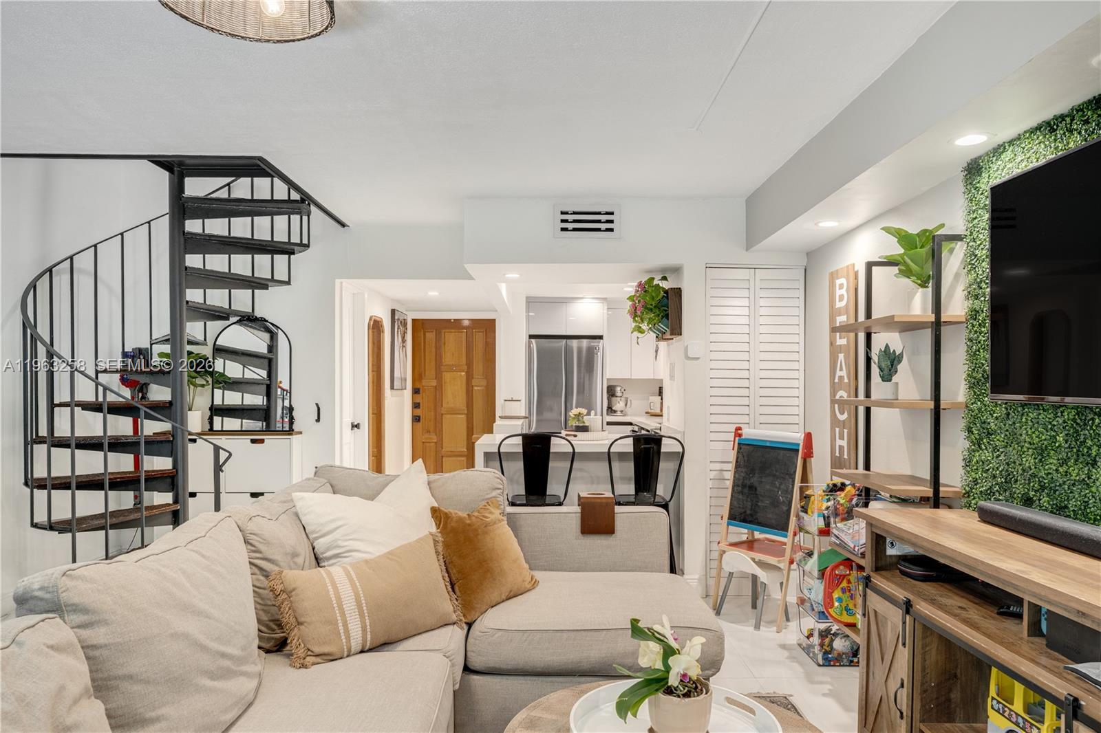 3214 W Trade Ave #III-5 Miami, FL 33133