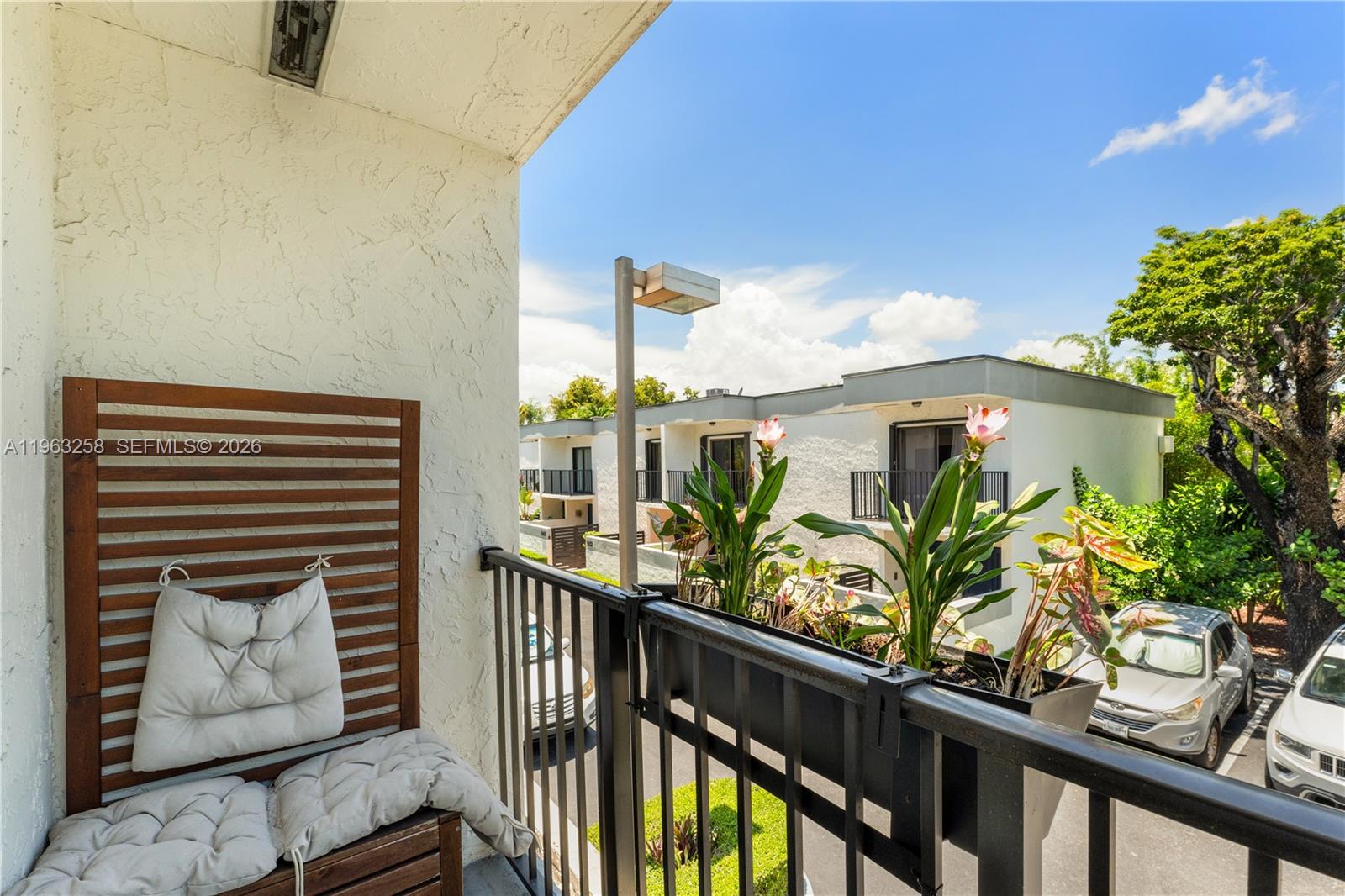 3214 W Trade Ave #III-5 Miami, FL 33133