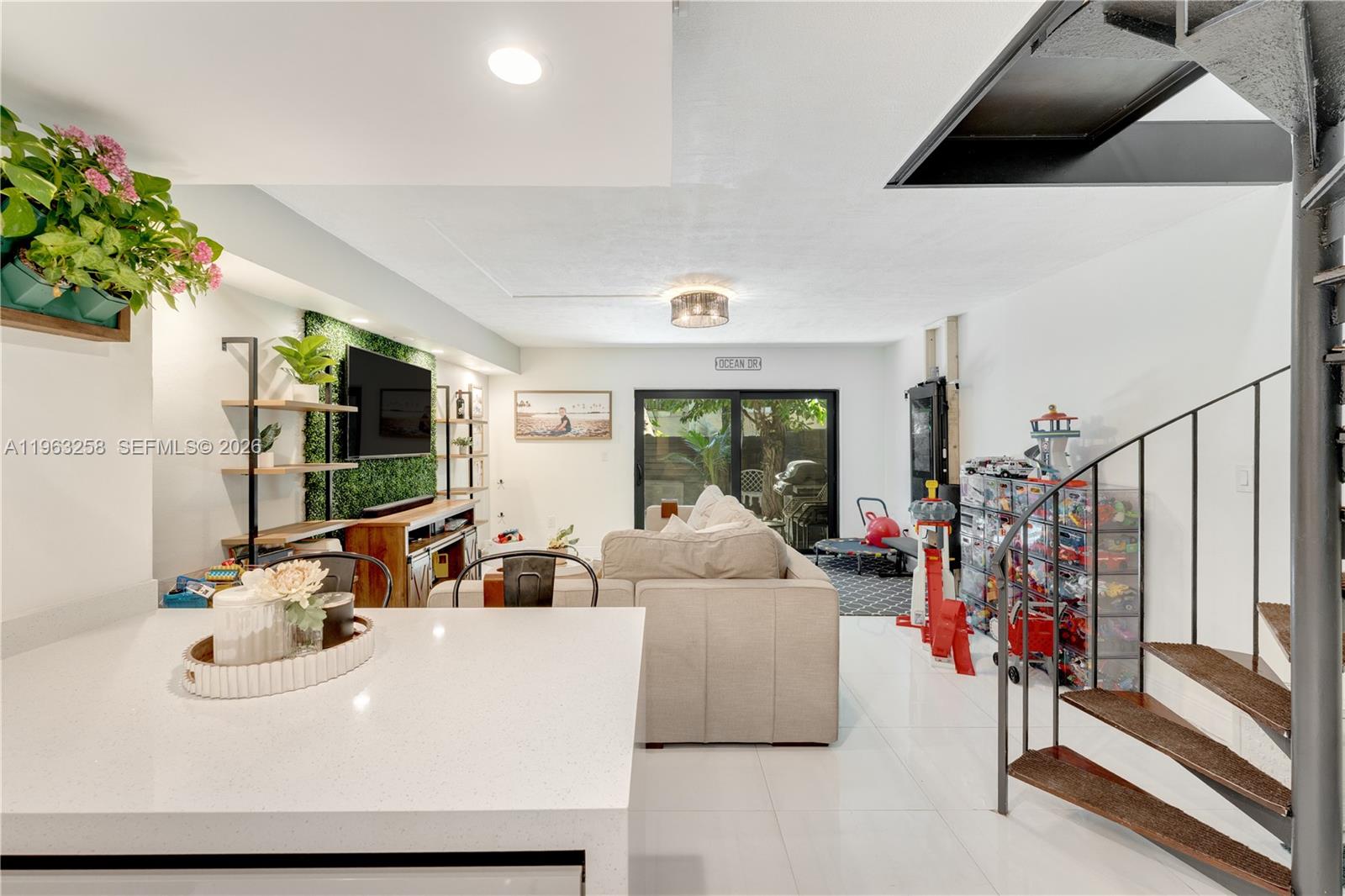 3214 W Trade Ave #III-5 Miami, FL 33133