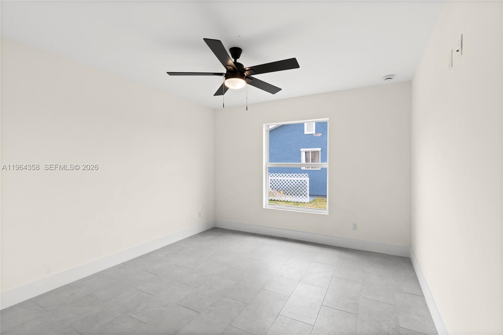 560 SW Carter Ave Port St Lucie, FL 34983