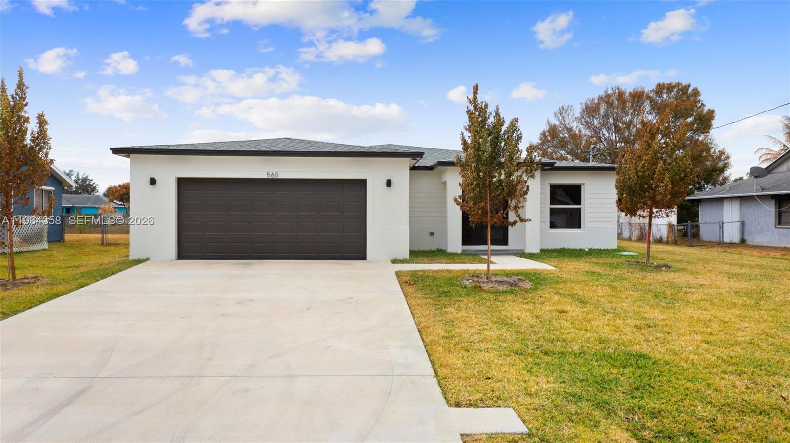 560 SW Carter Ave Port St Lucie, FL 34983