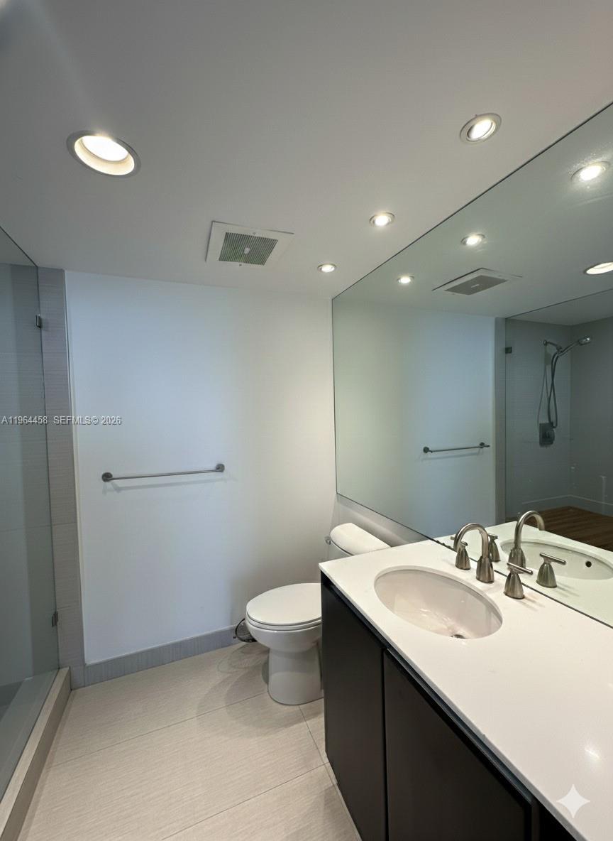 image Onyx on the Bay6