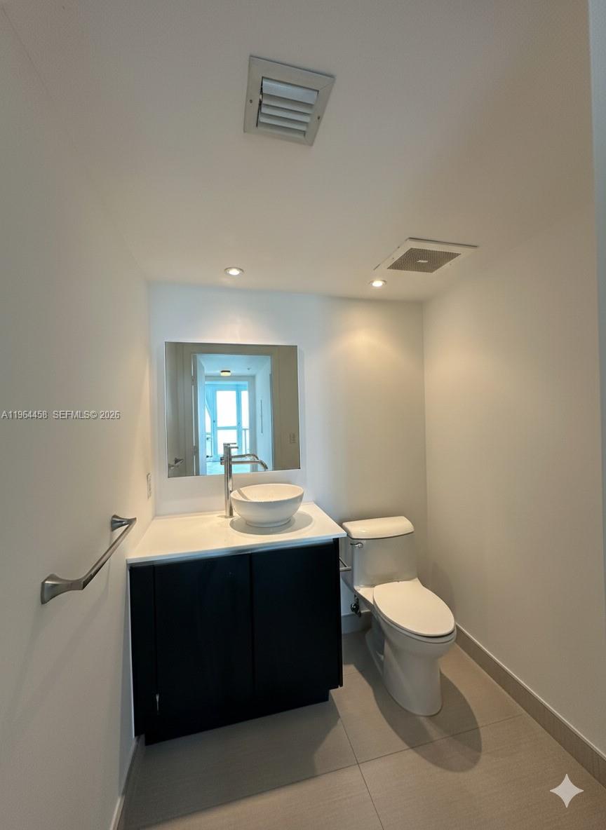 image Onyx on the Bay8