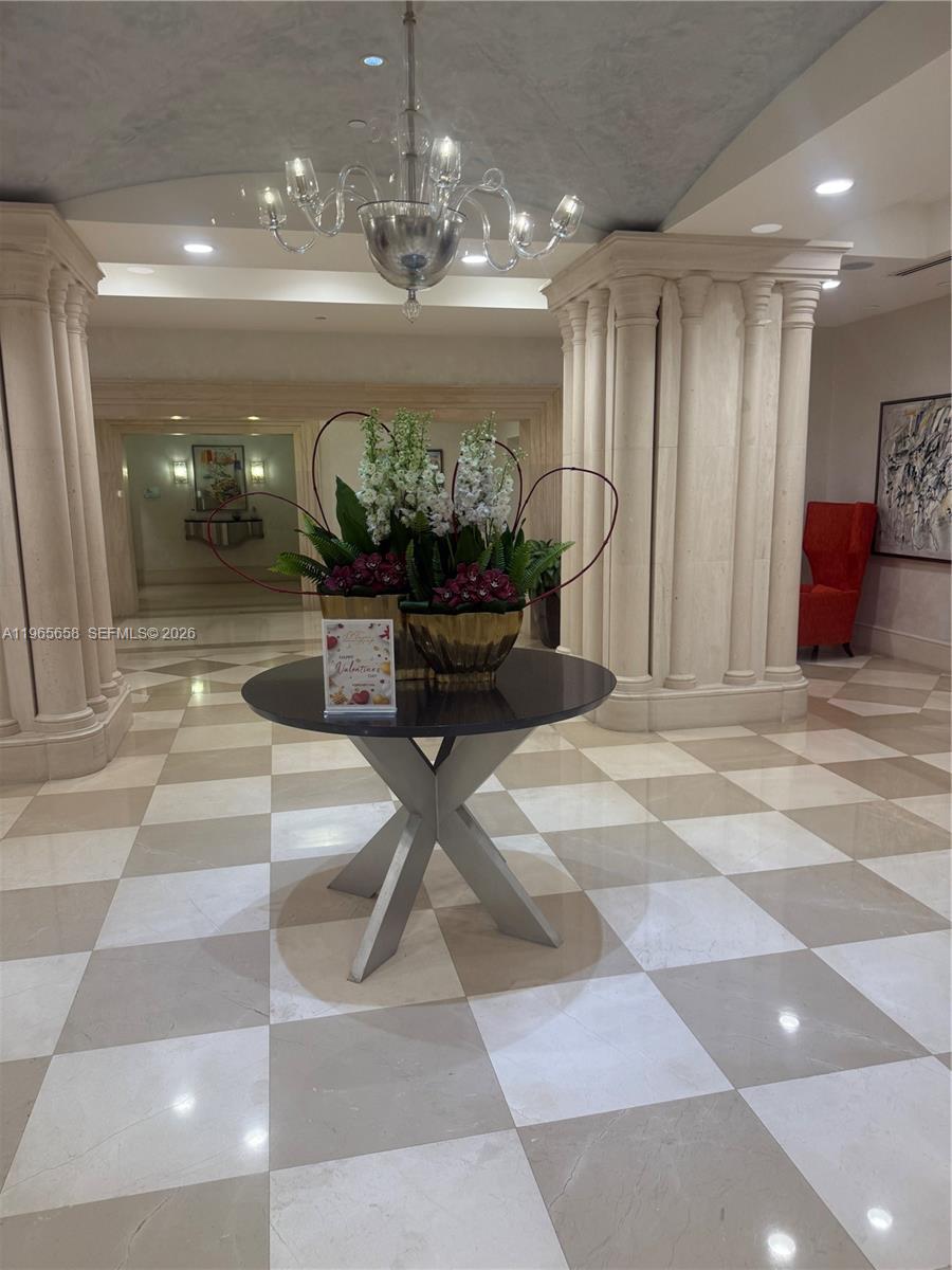 image St Tropez Sunny Isles2