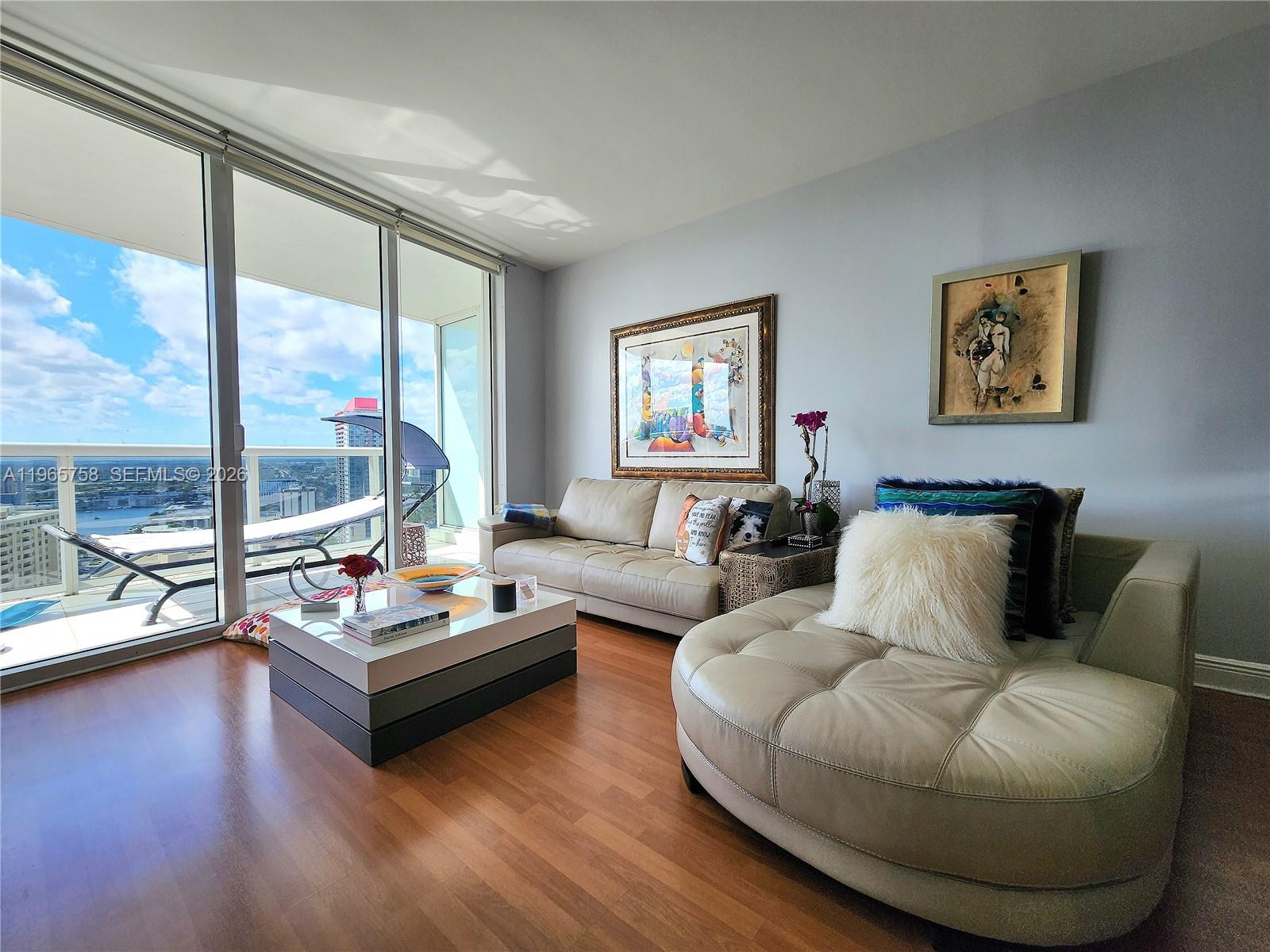 1800 S Ocean Dr #2406 Hallandale Beach, FL 33009