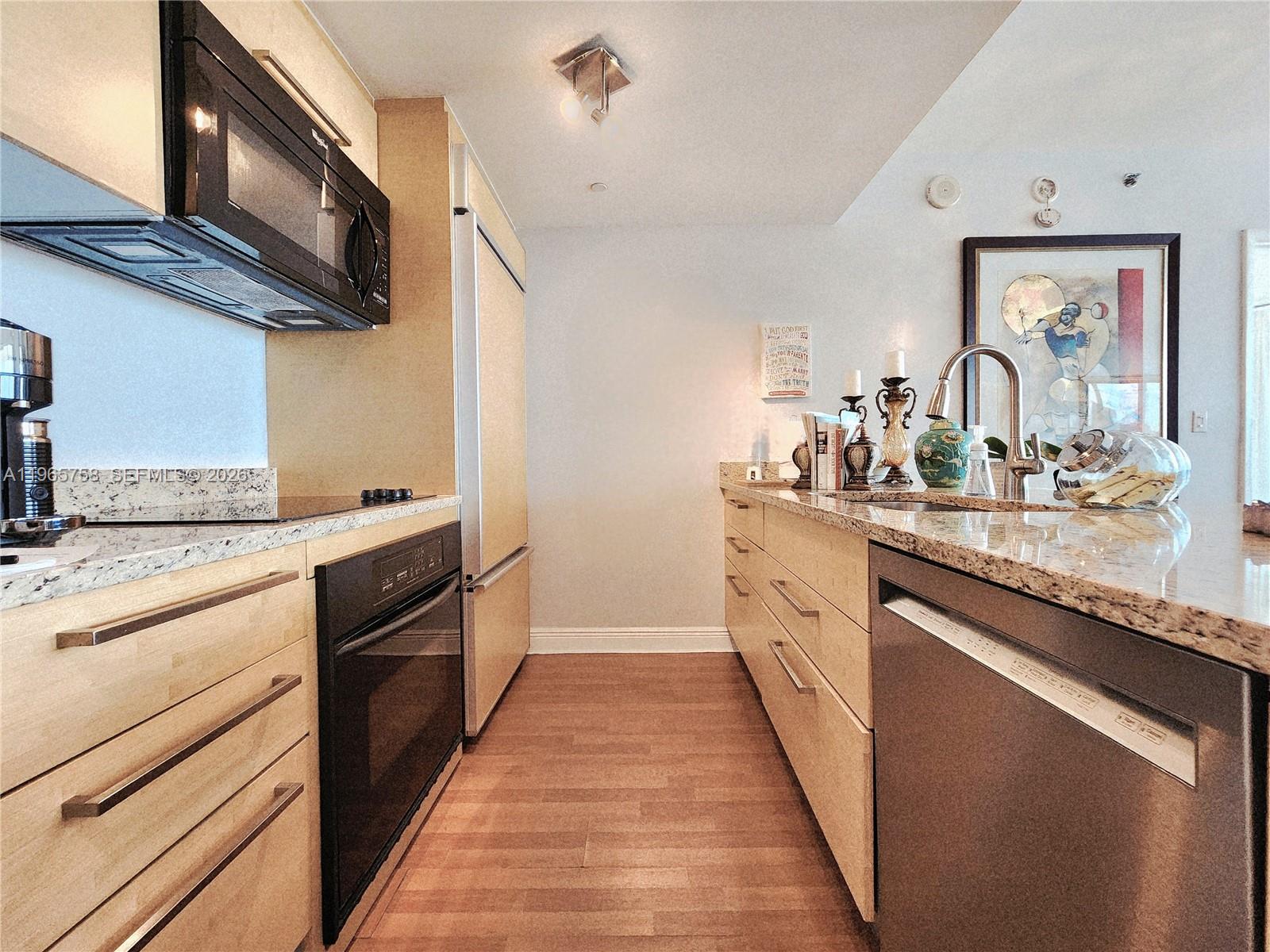 1800 S Ocean Dr #2406 Hallandale Beach, FL 33009