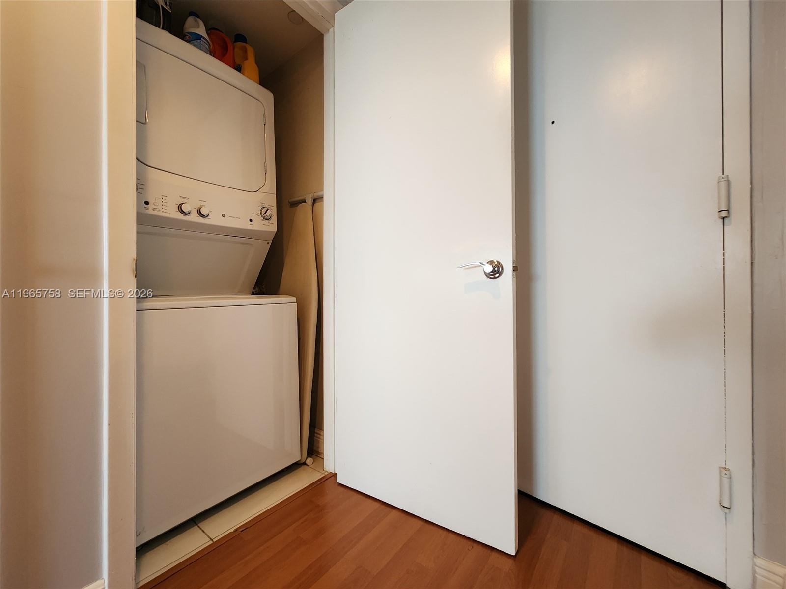 1800 S Ocean Dr #2406 Hallandale Beach, FL 33009