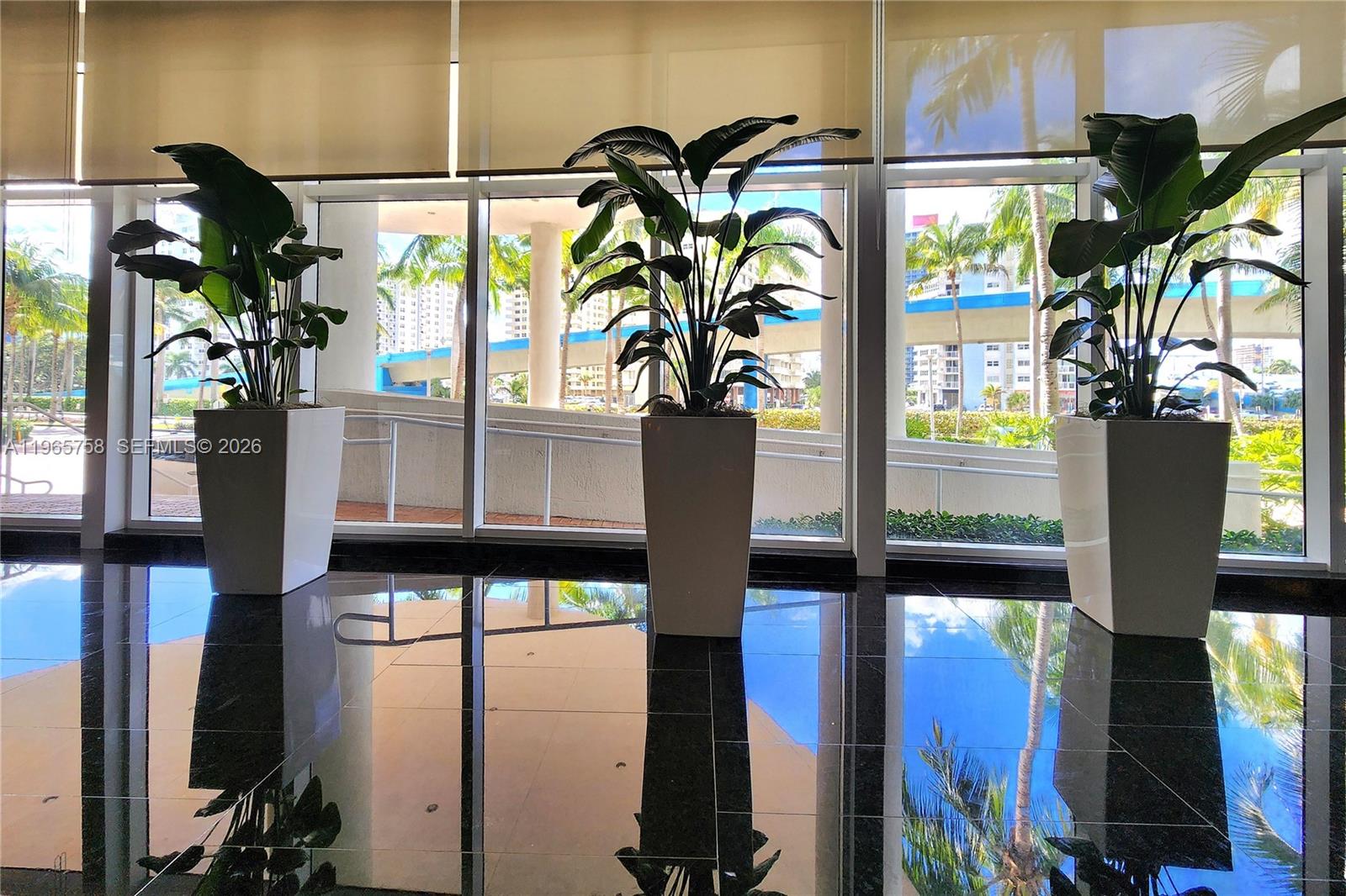 1800 S Ocean Dr #2406 Hallandale Beach, FL 33009