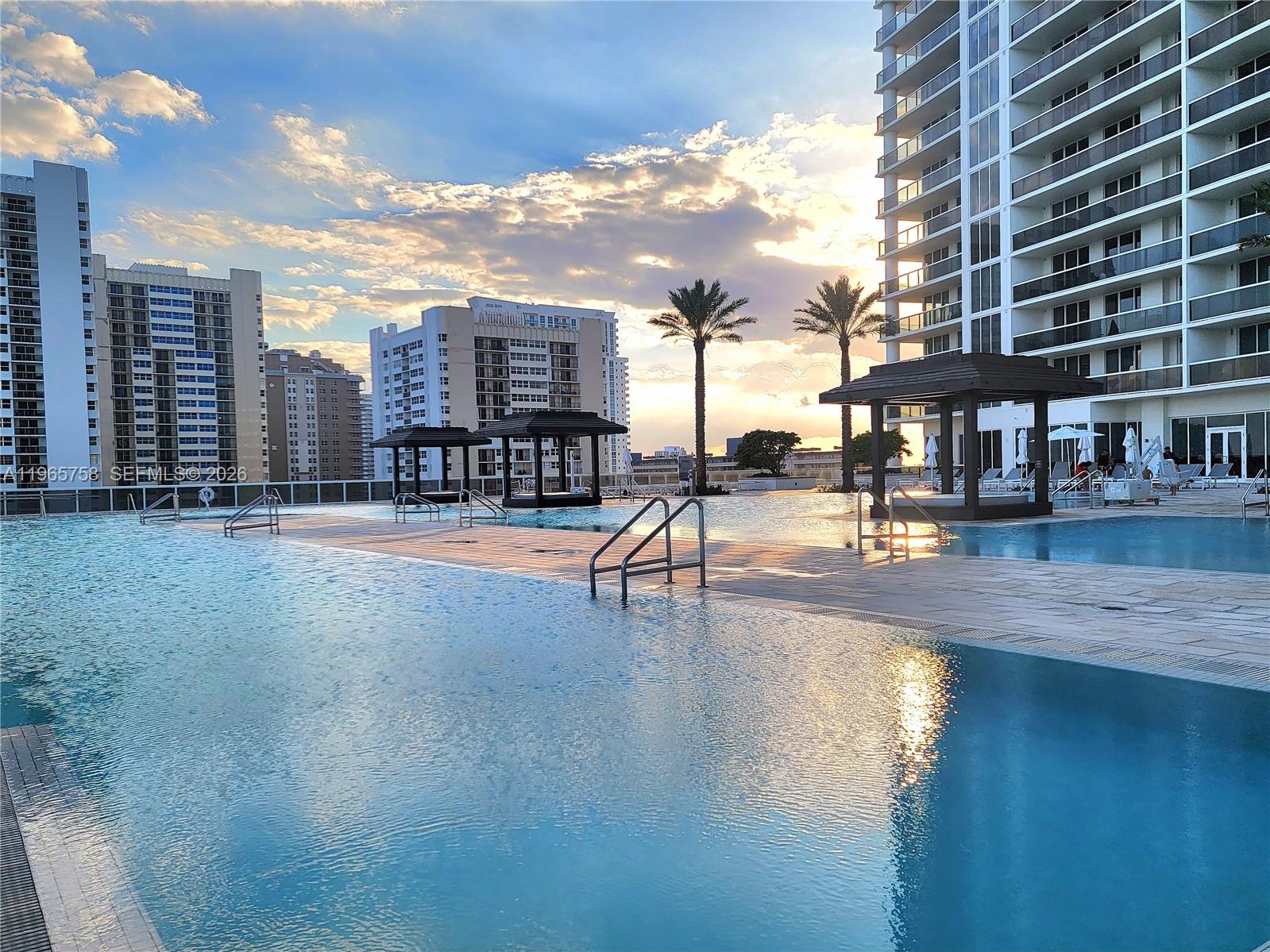 1800 S Ocean Dr #2406 Hallandale Beach, FL 33009