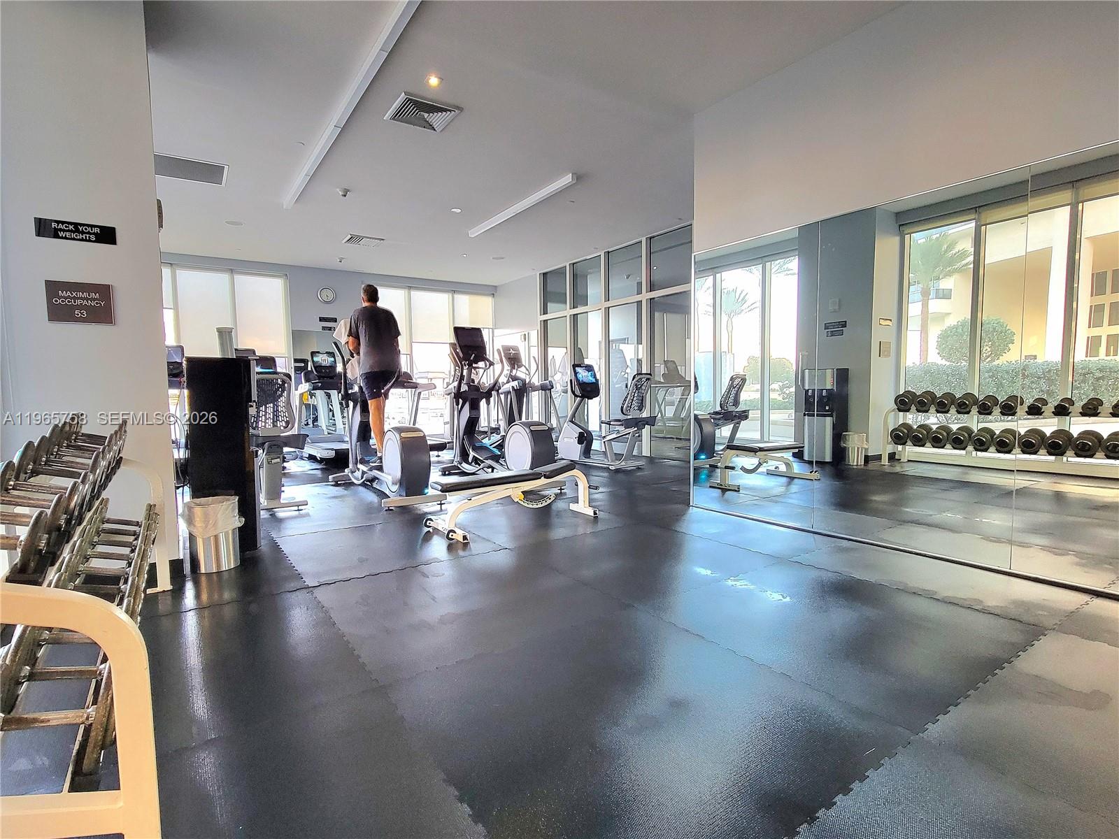 1800 S Ocean Dr #2406 Hallandale Beach, FL 33009