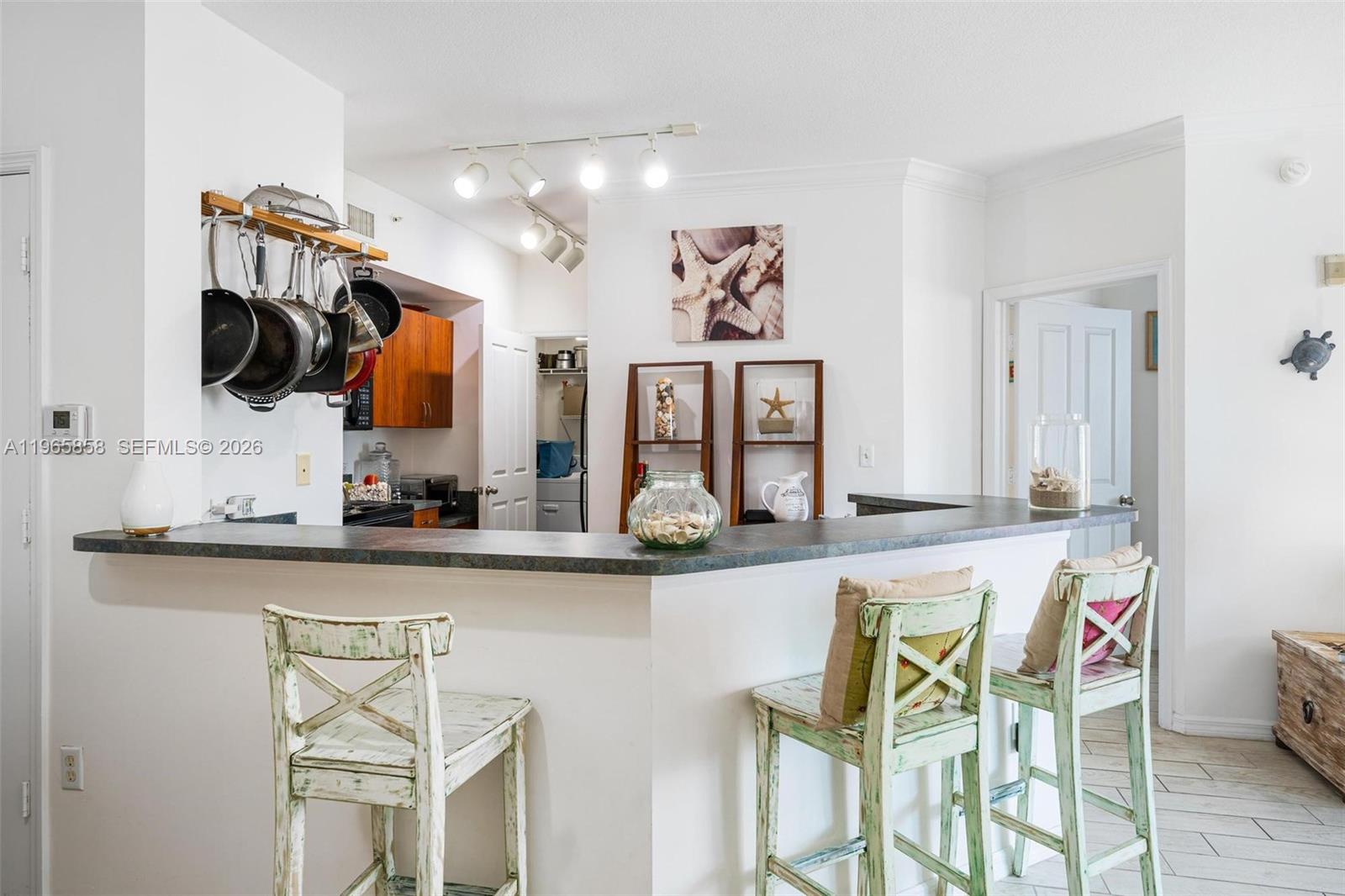 9172 Collins Ave #210 Surfside, FL 33154