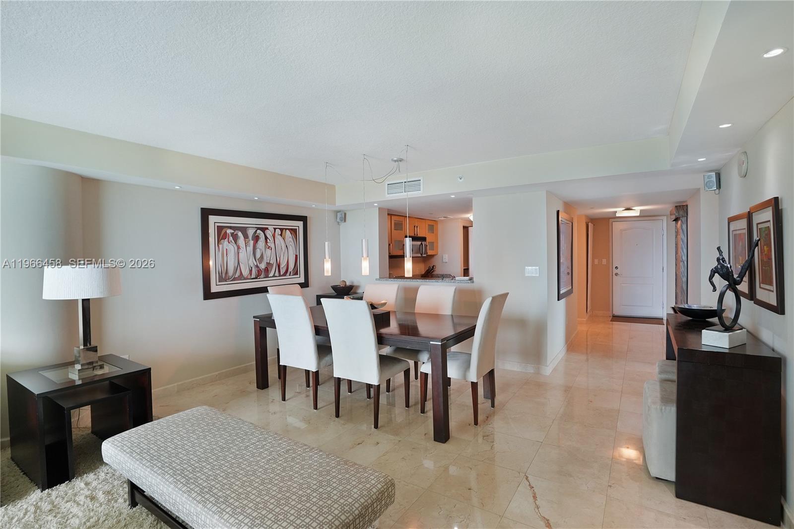 2101 Brickell Ave #1812 Miami, FL 33129