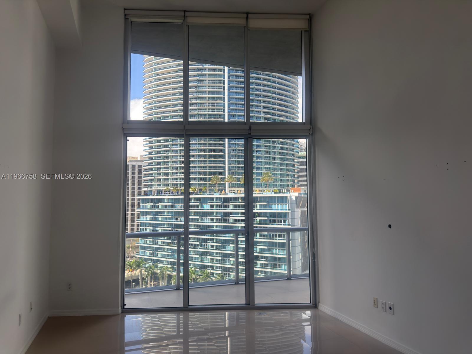image Icon Brickell I9