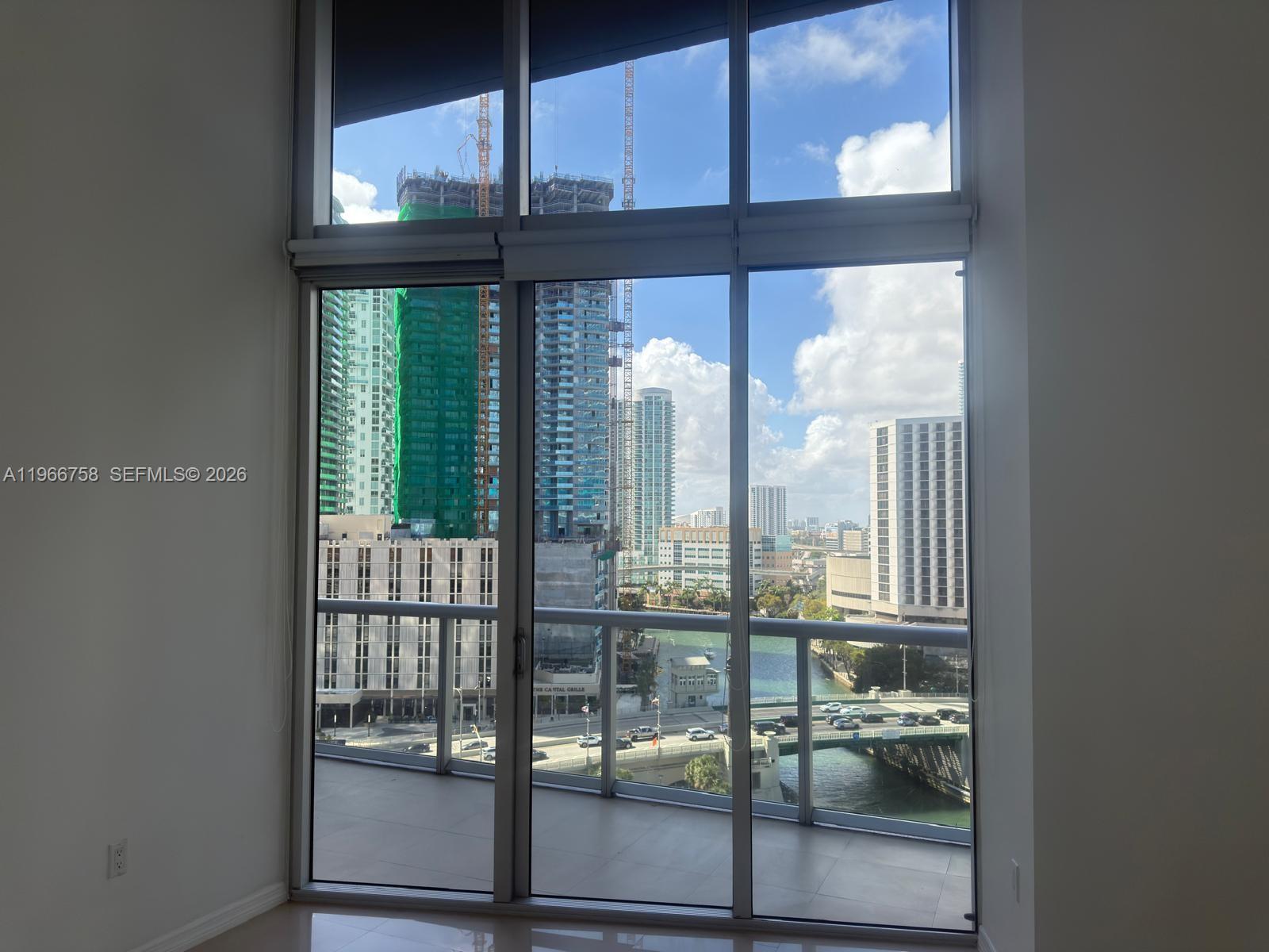 image Icon Brickell I13