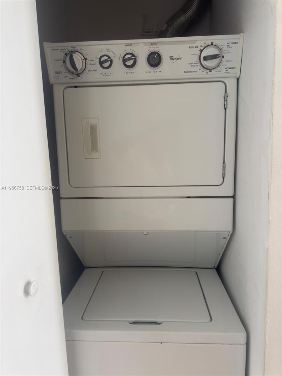 image Icon Brickell I18