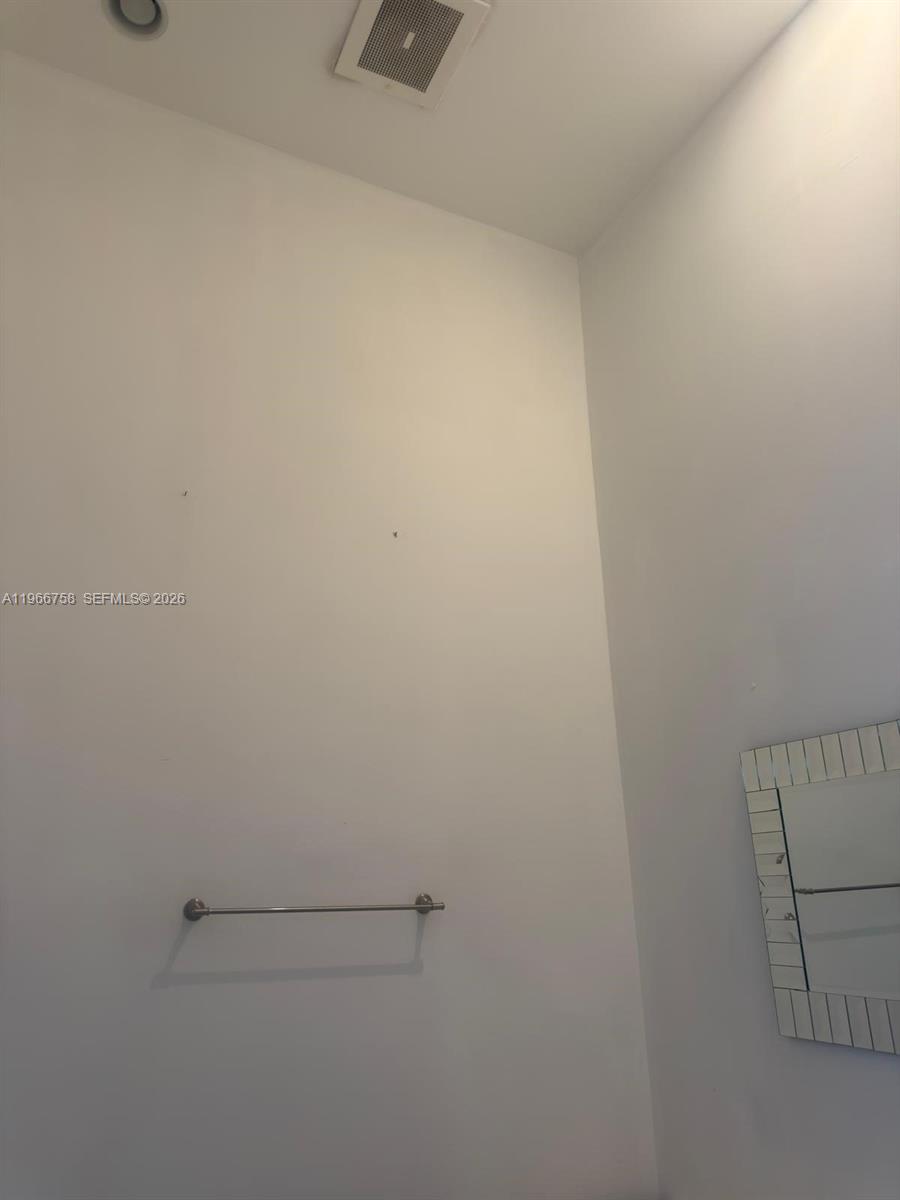 image Icon Brickell I19