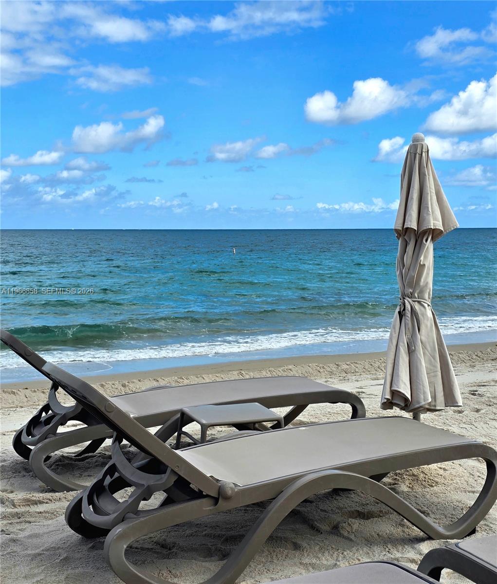 10175 Collins Ave #208