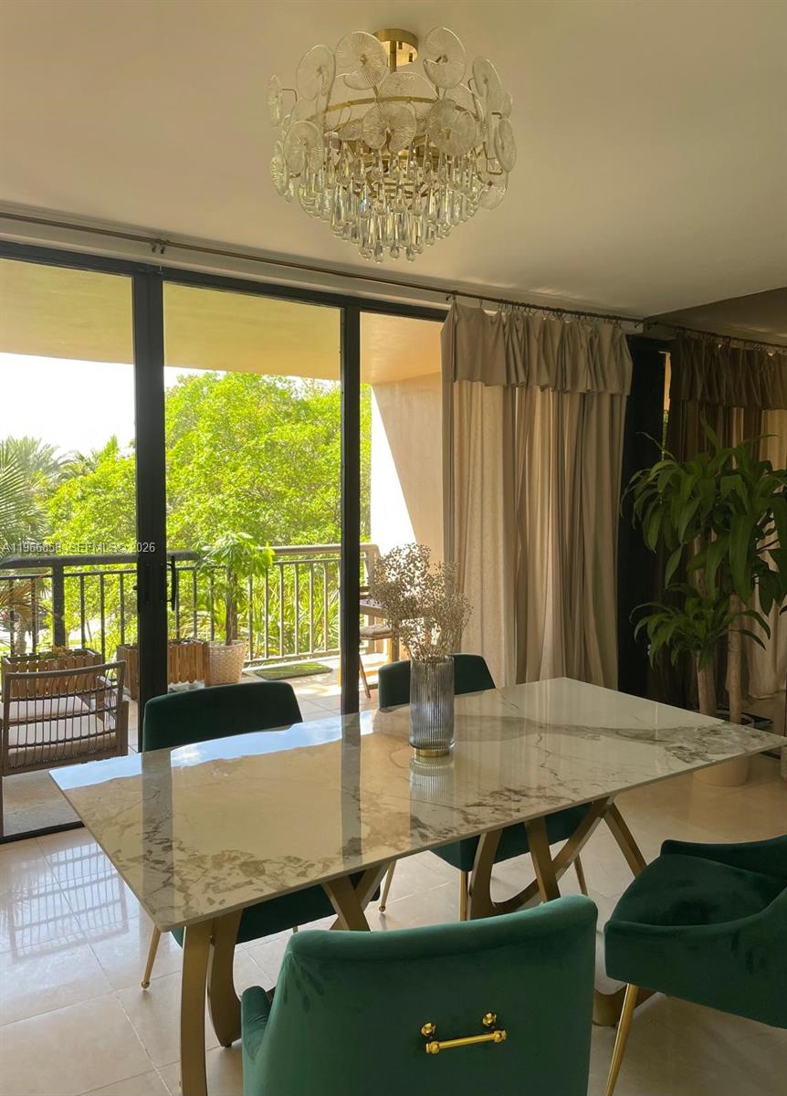 image Tiffany of Bal Harbour10