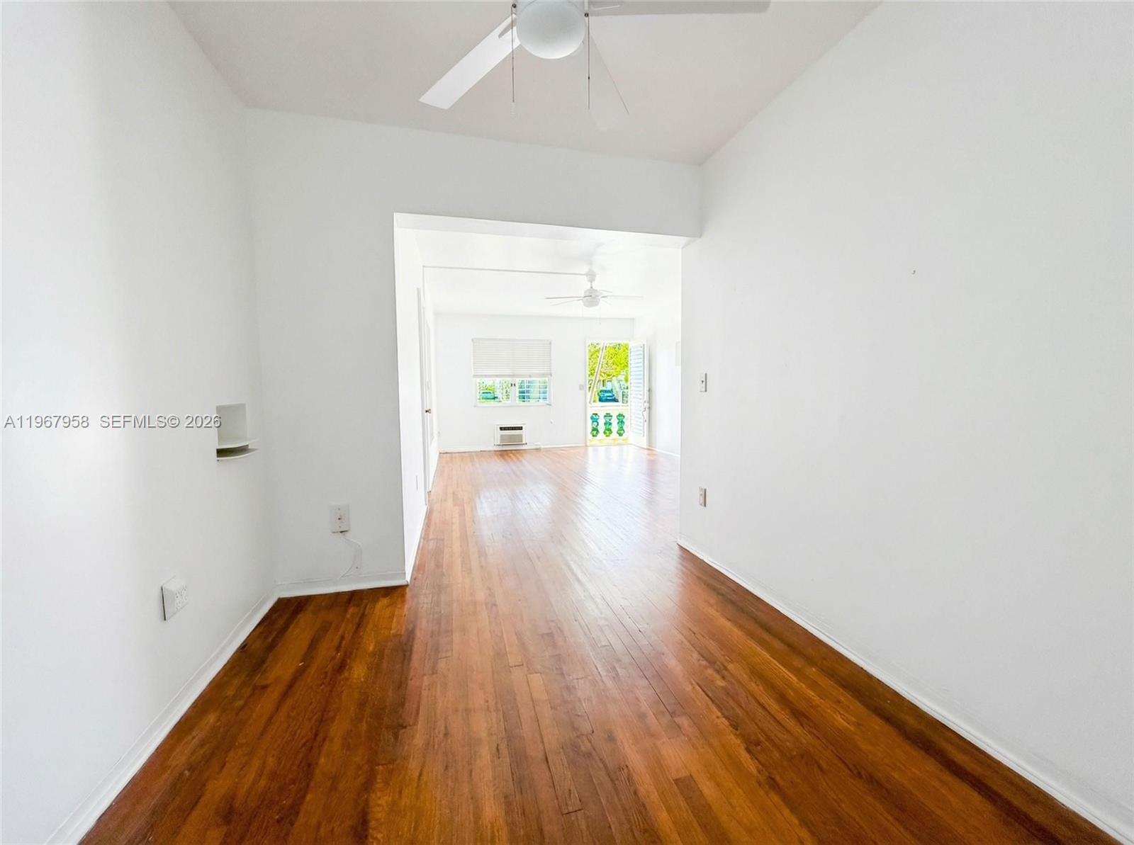 841 W 40th St #2 Miami Beach, FL 33140