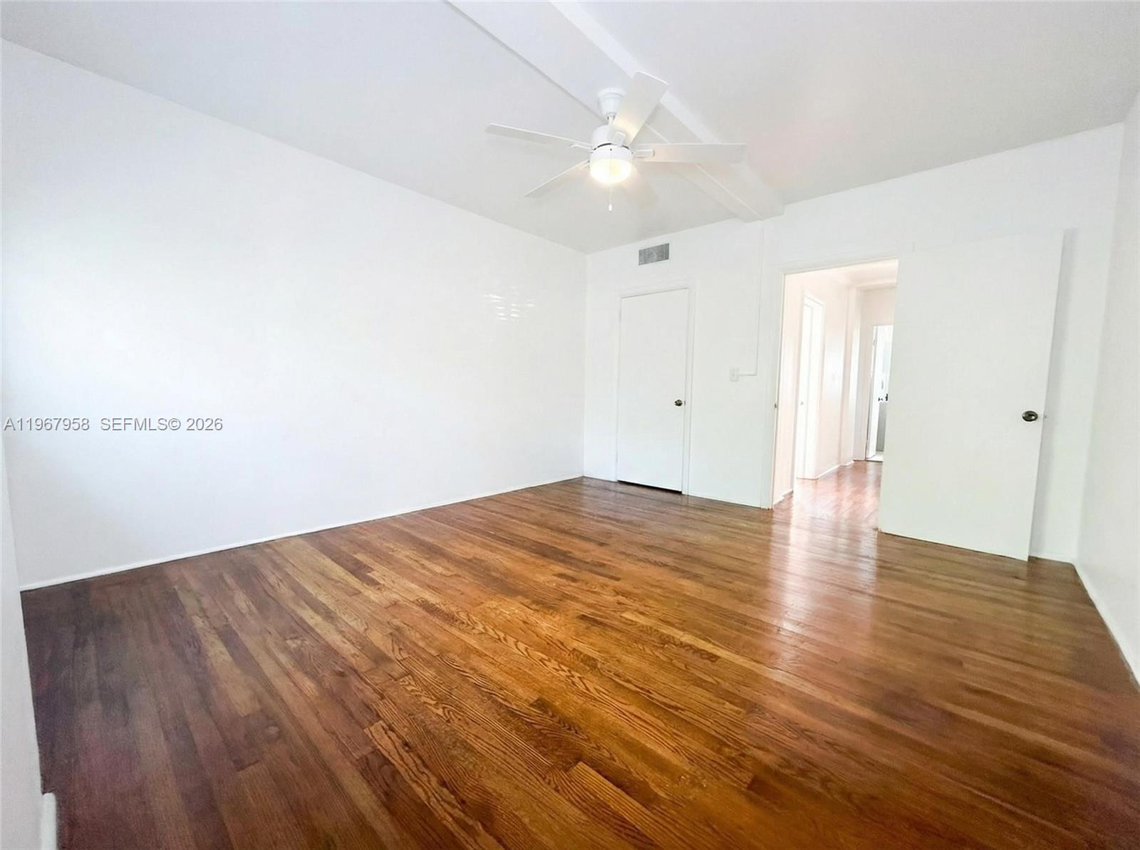 841 W 40th St #2 Miami Beach, FL 33140