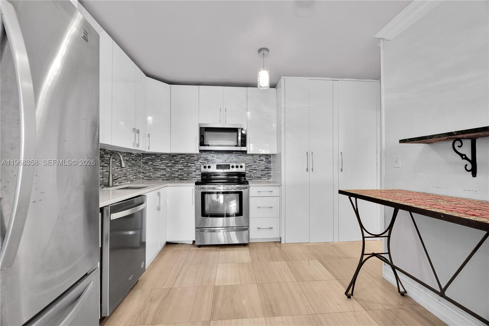 900 Bay Dr #125 Miami Beach, FL 33141