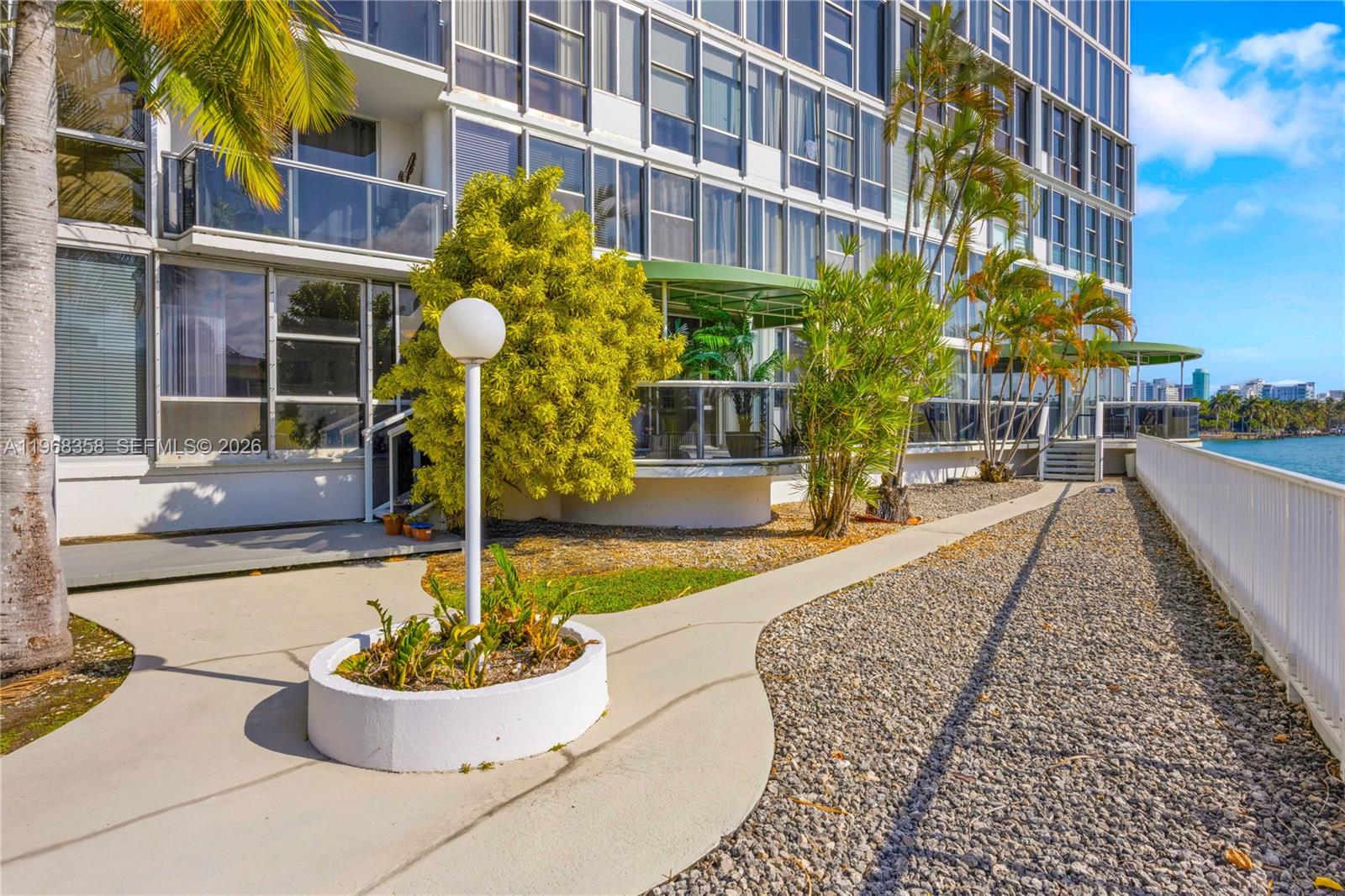 900 Bay Dr #125 Miami Beach, FL 33141