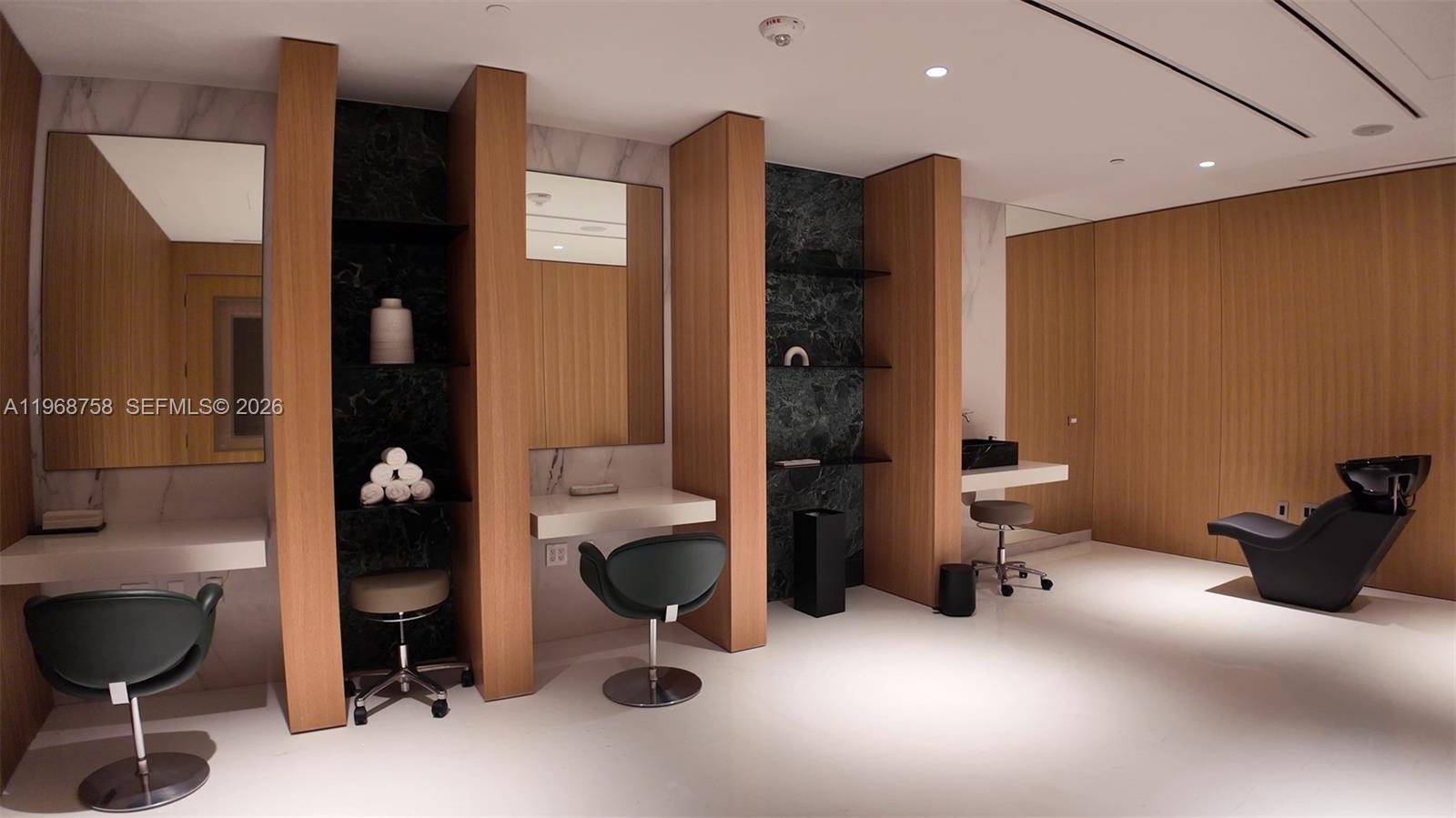 image Aston Martin Residences17