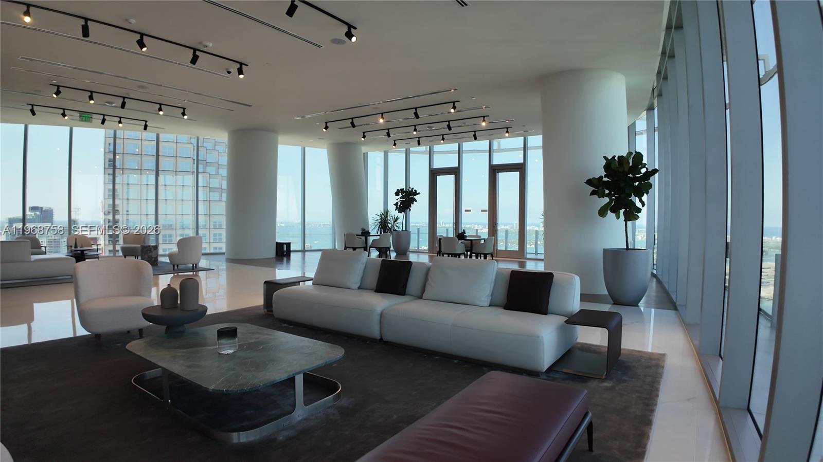 image Aston Martin Residences19