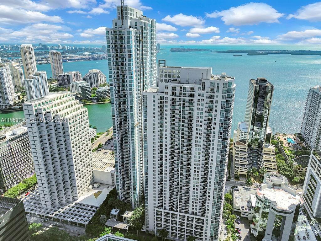 950 Brickell Bay Dr #3605