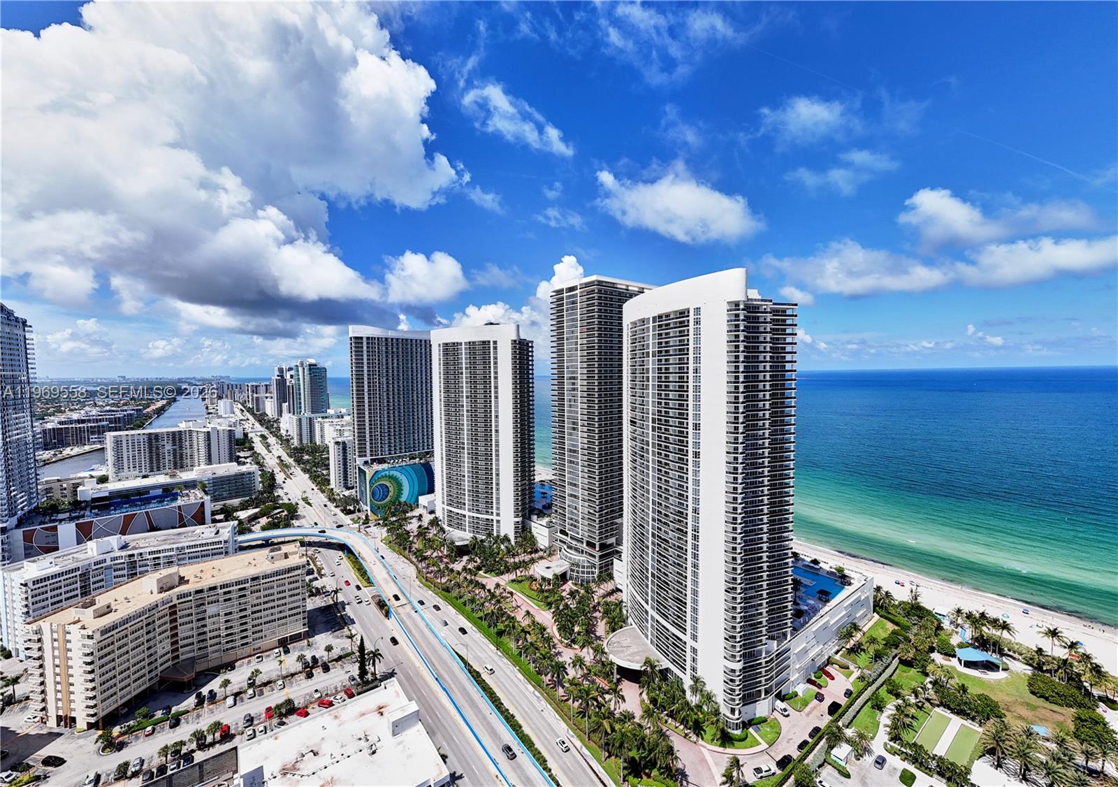 image Beach Club 240