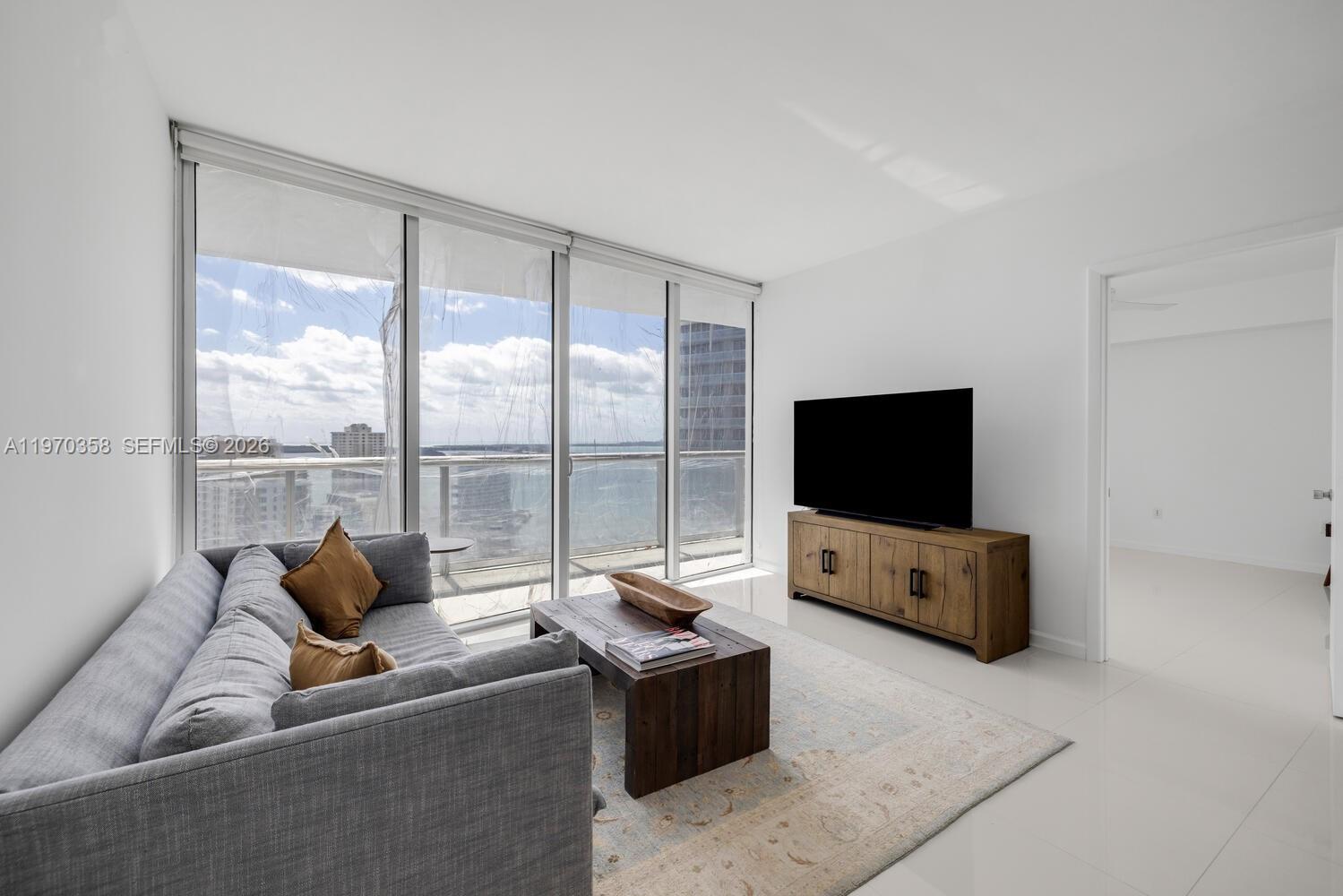 image Icon Brickell I3