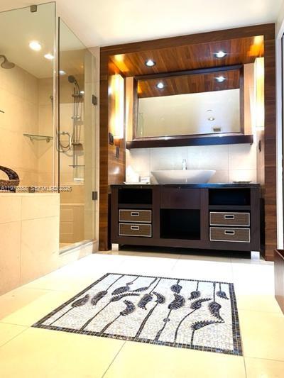 image The Carillon Center Tower2