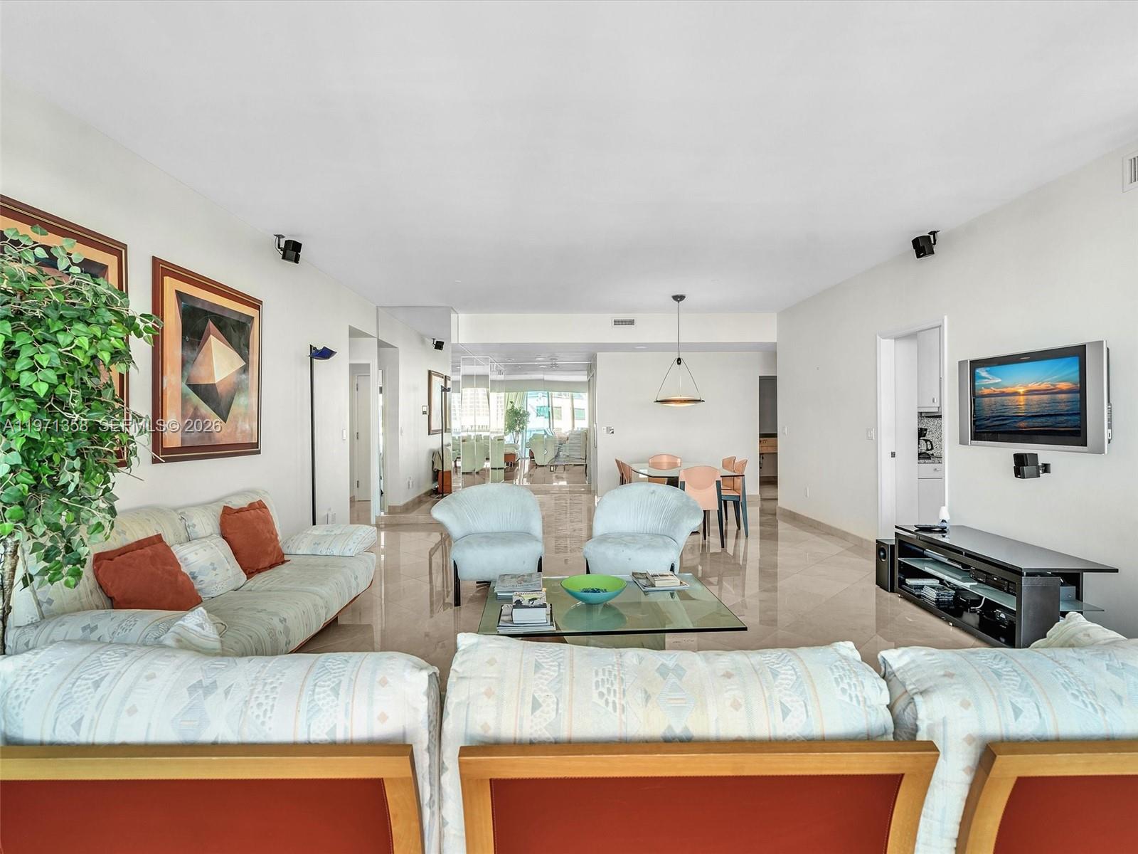 10101 Collins Ave #18C + CABANA Bal Harbour, FL 33154