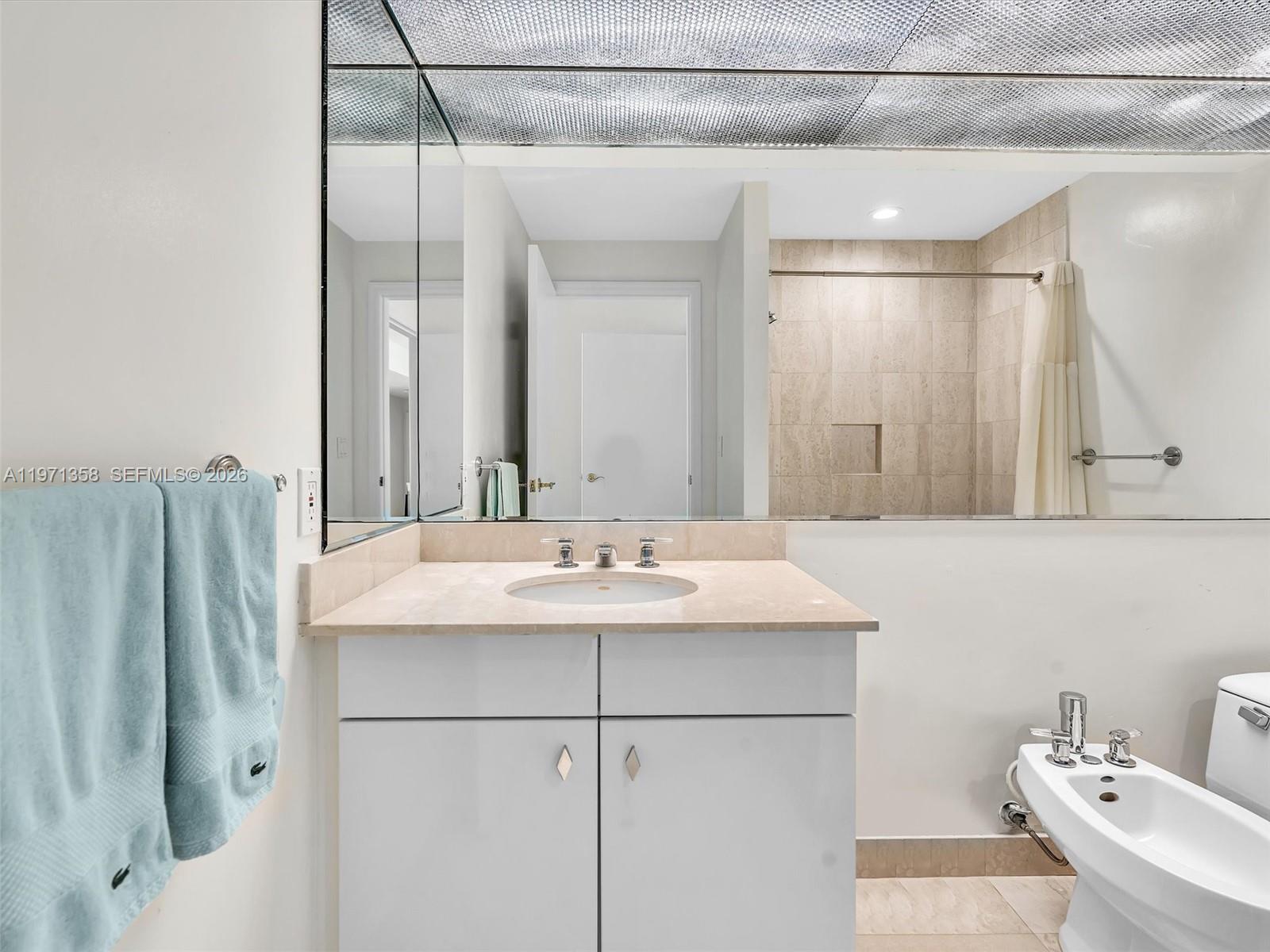 10101 Collins Ave #18C + CABANA Bal Harbour, FL 33154