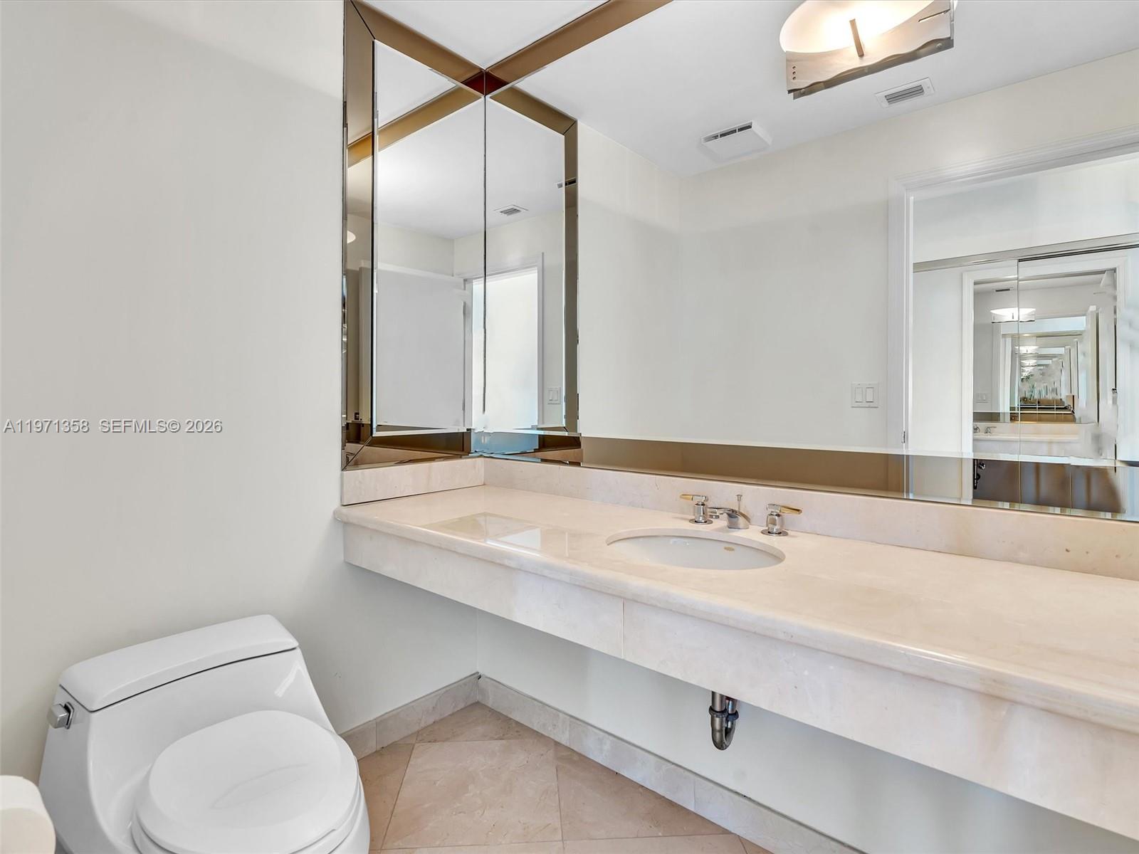 10101 Collins Ave #18C + CABANA Bal Harbour, FL 33154