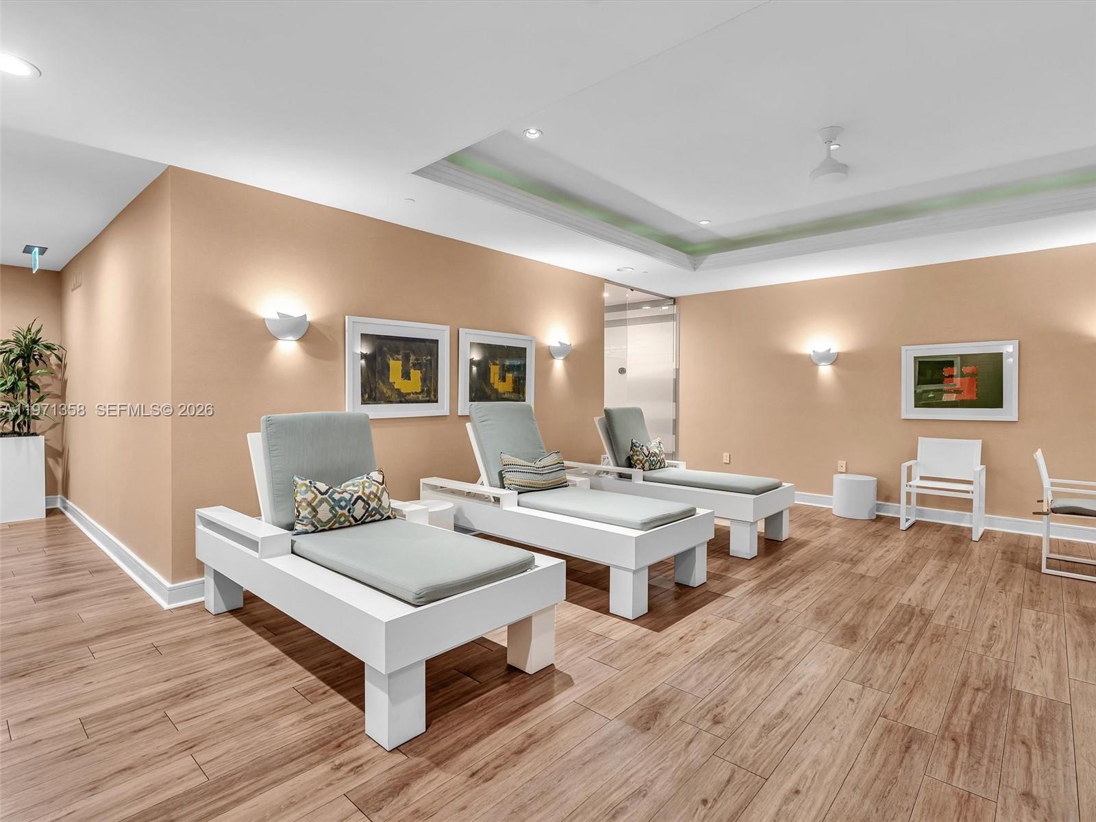 10101 Collins Ave #18C + CABANA Bal Harbour, FL 33154