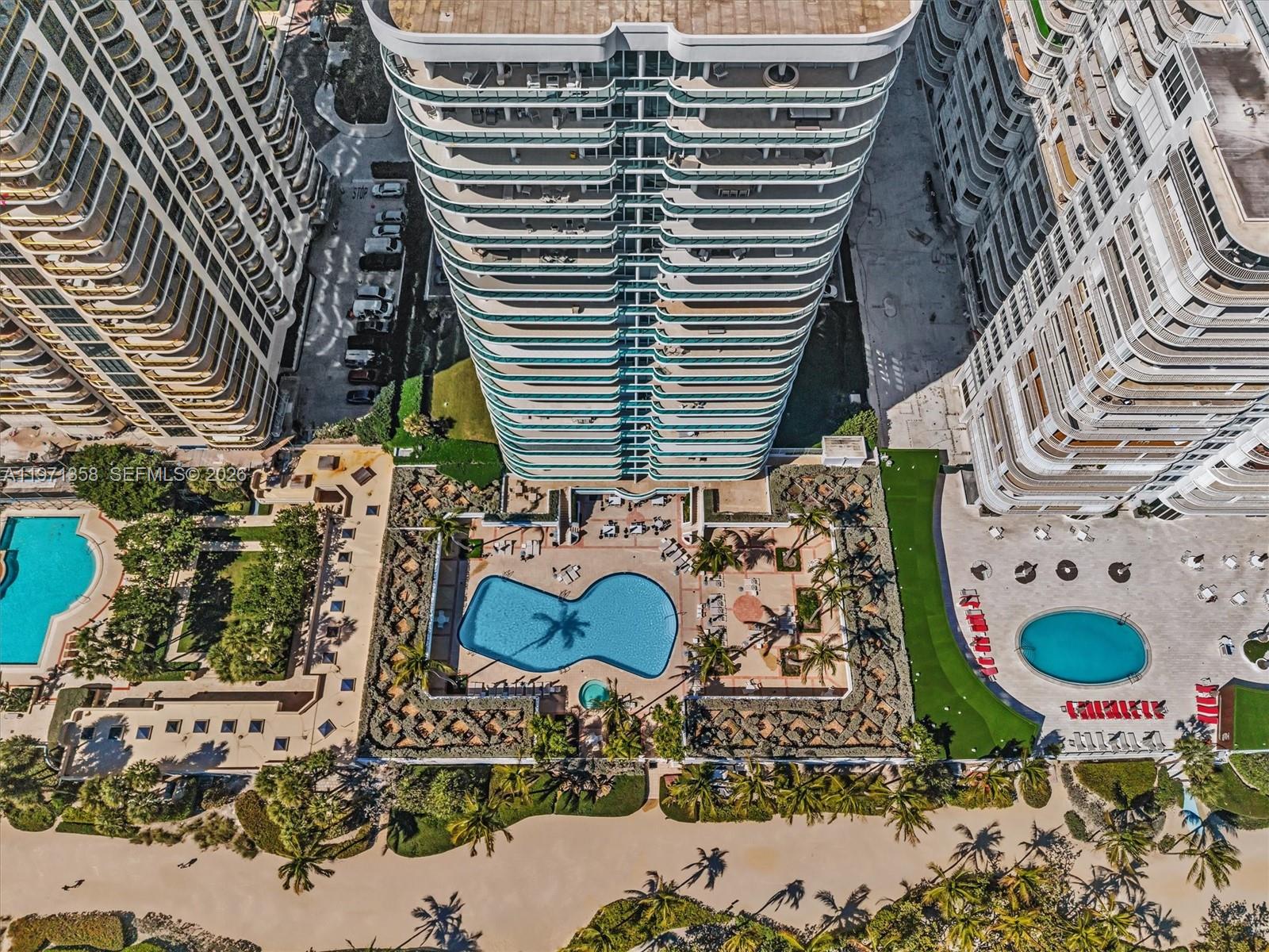 10101 Collins Ave #18C + CABANA Bal Harbour, FL 33154