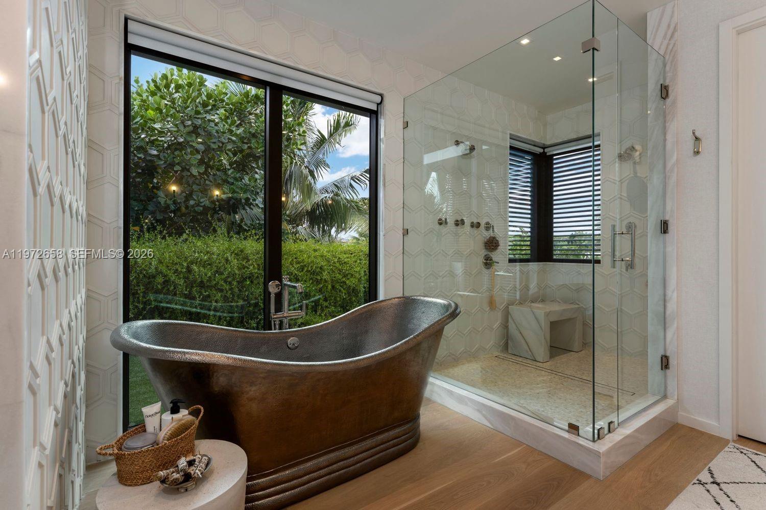 6850 Sunrise Ct Coral Gables, FL 33133