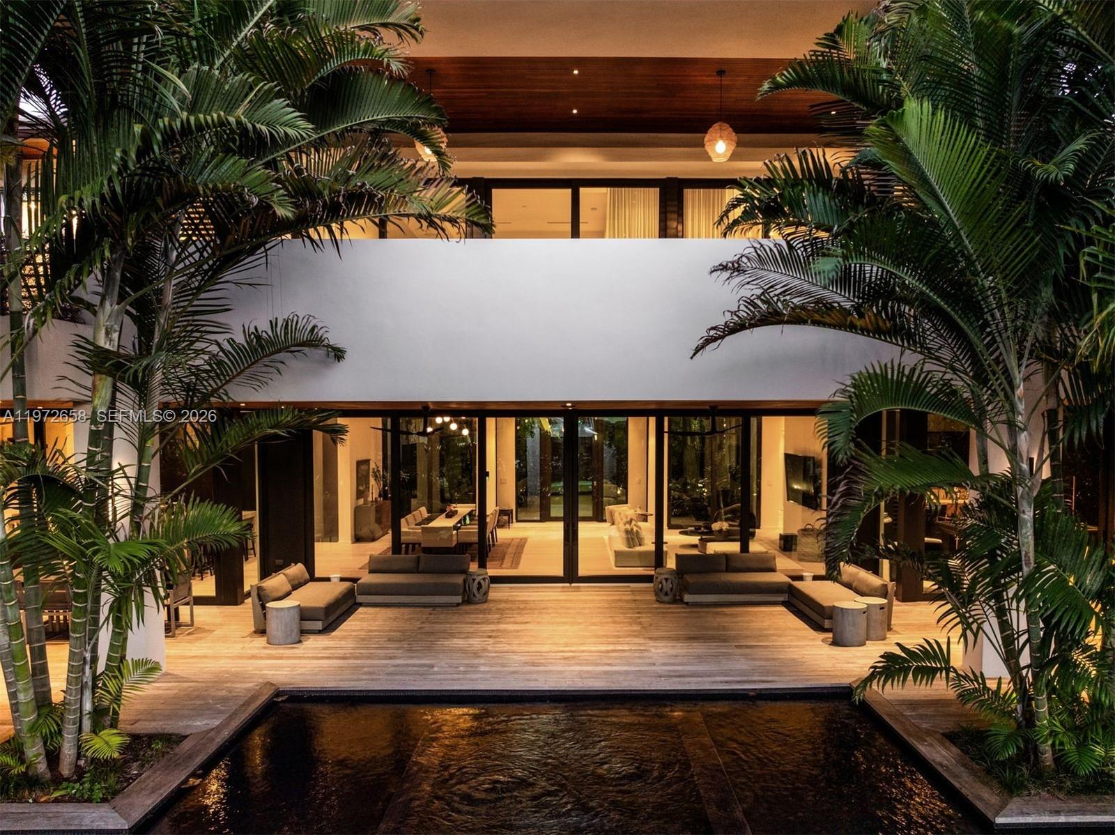 6850 Sunrise Ct Coral Gables, FL 33133