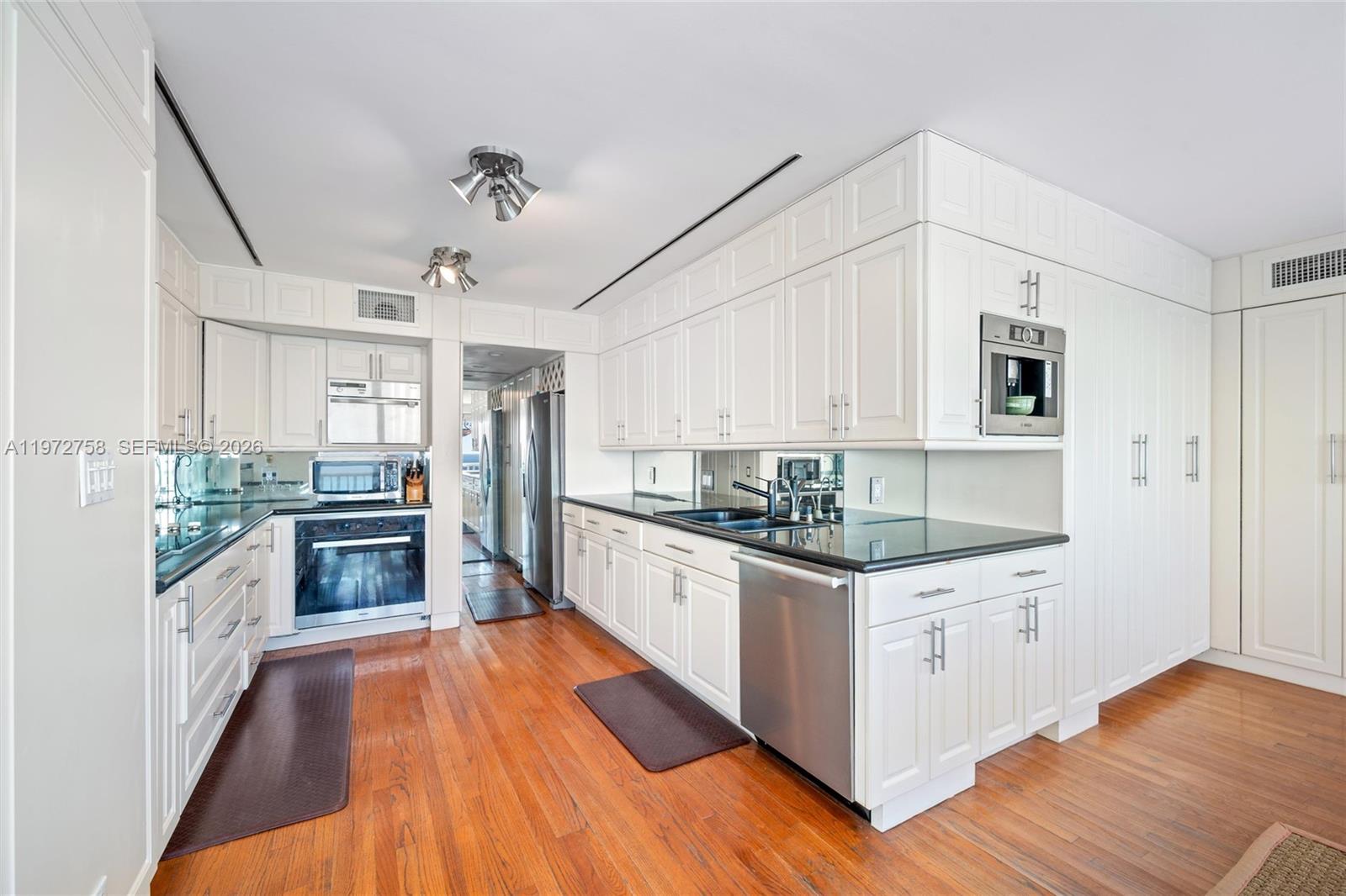 2200 S Ocean Ln #3010 Fort Lauderdale, FL 33316