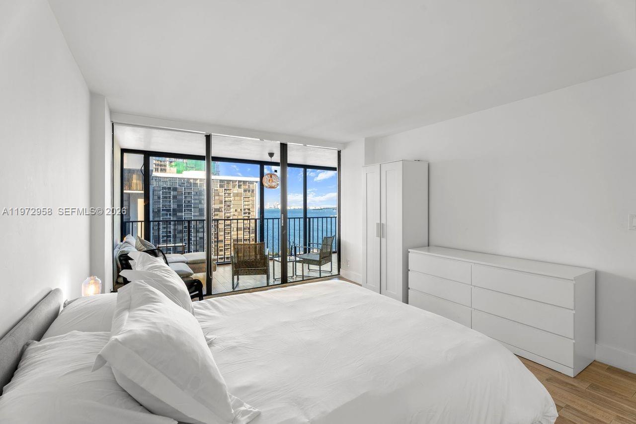 image Brickell Place III9