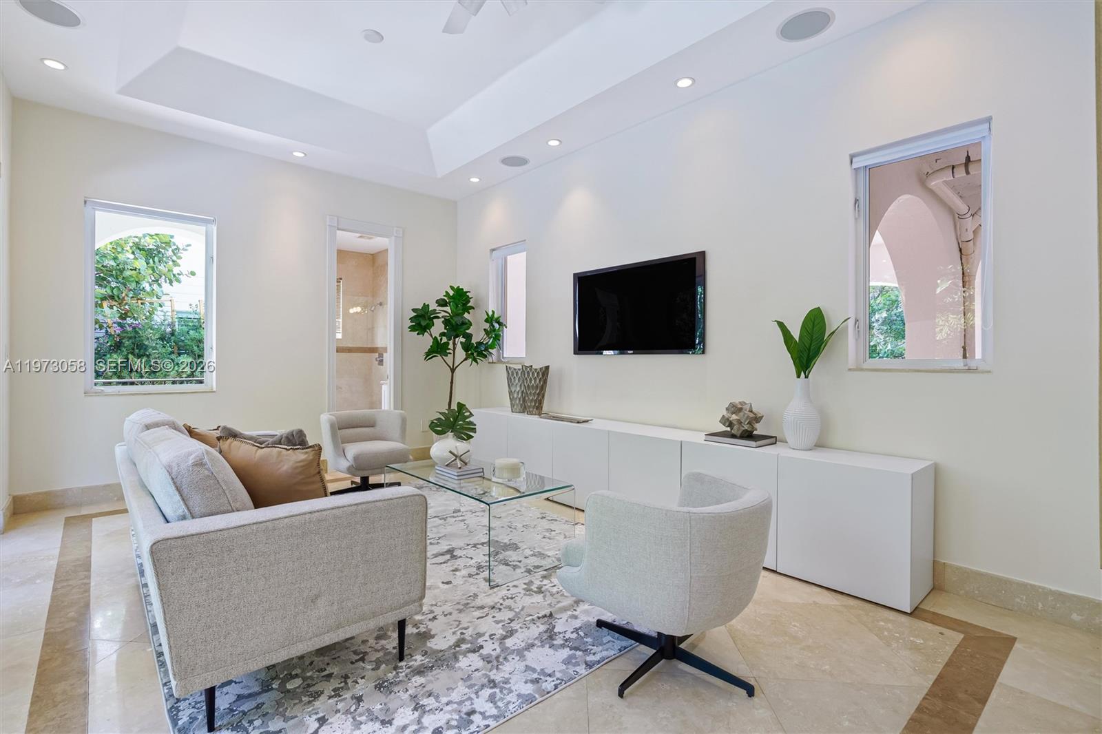 541 S Mashta Dr Key Biscayne, FL 33149