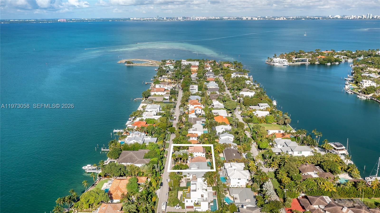 541 S Mashta Dr Key Biscayne, FL 33149