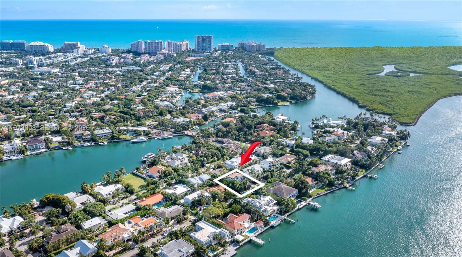 541 S Mashta Dr Key Biscayne, FL 33149