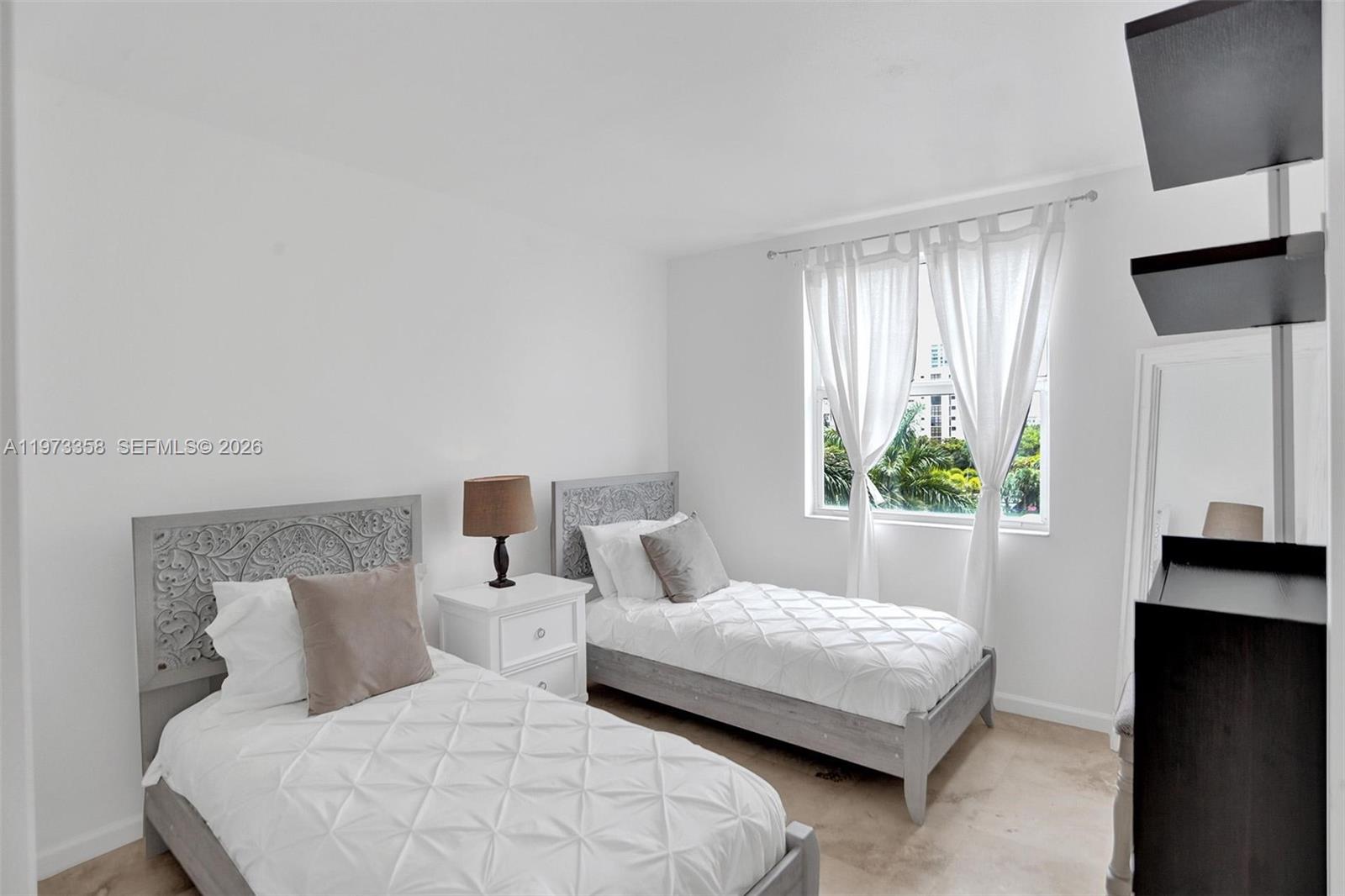 17100 N Bay Rd #1501 Sunny Isles Beach, FL 33160